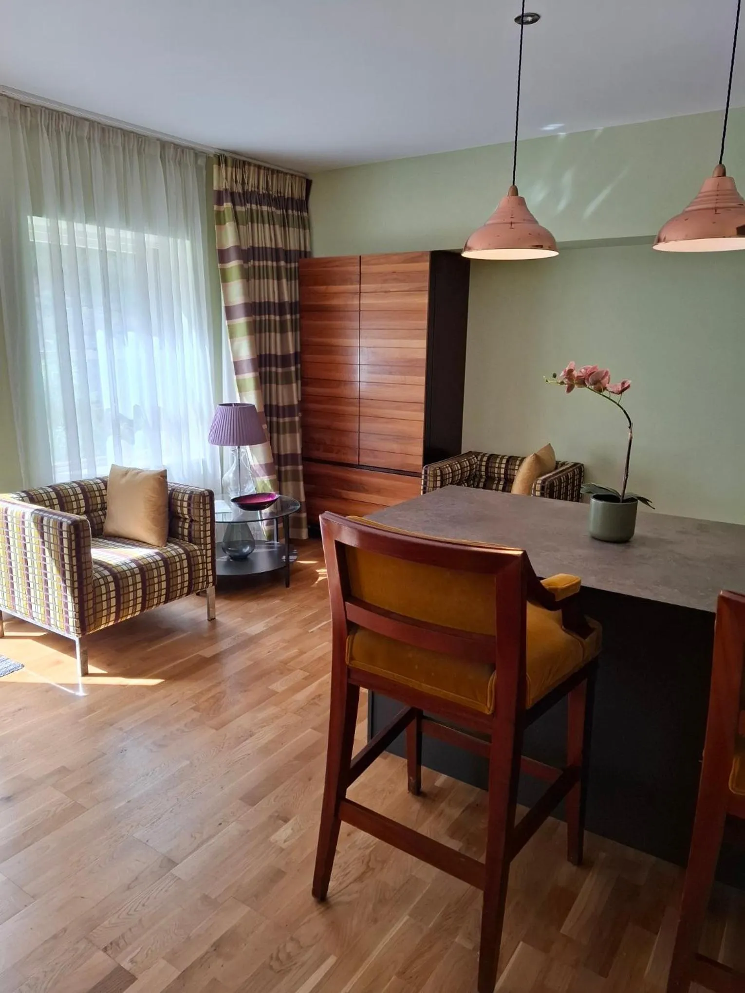 Living room in Palm Grove Apartments