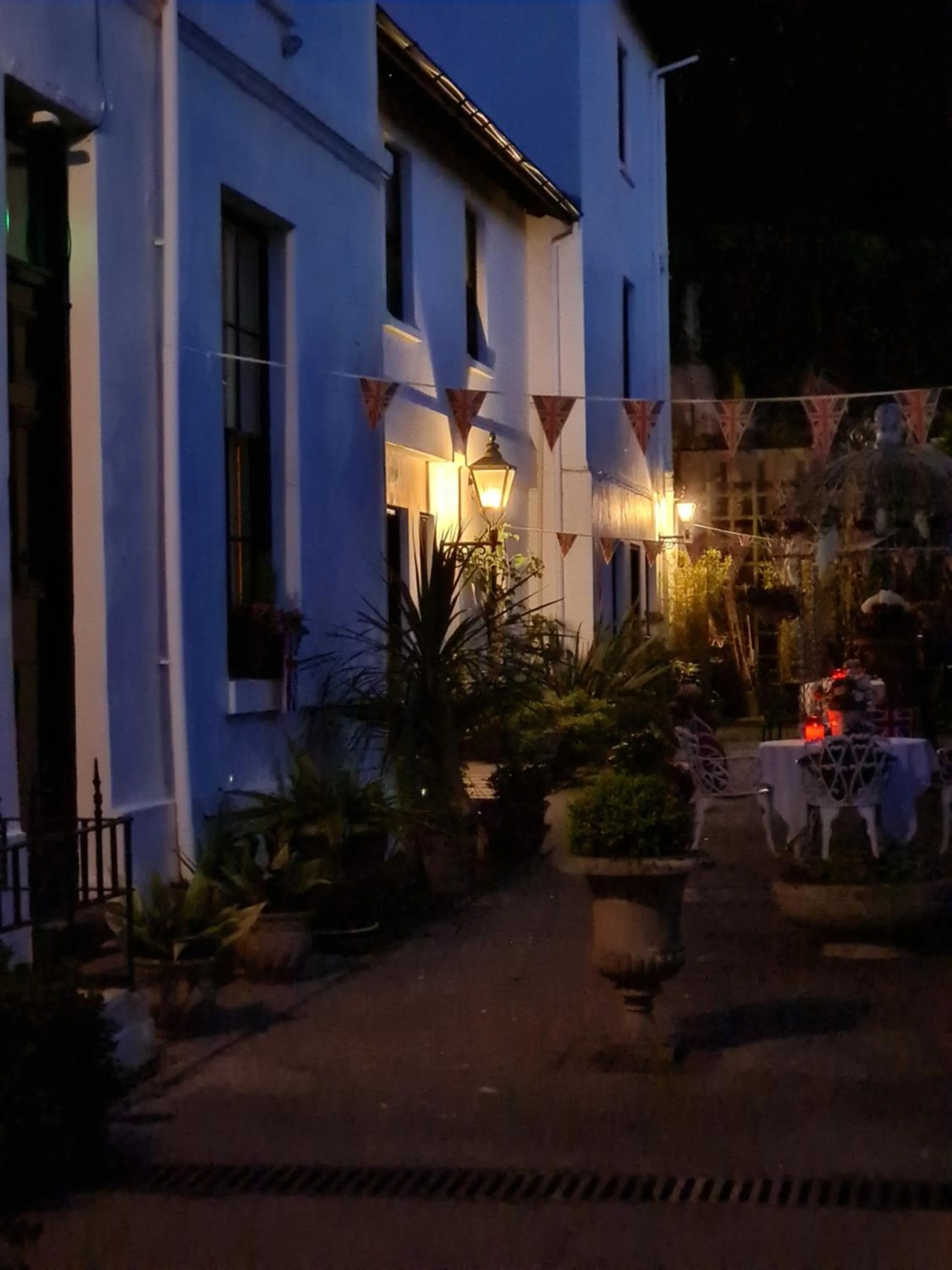 Palm Grove Apartments