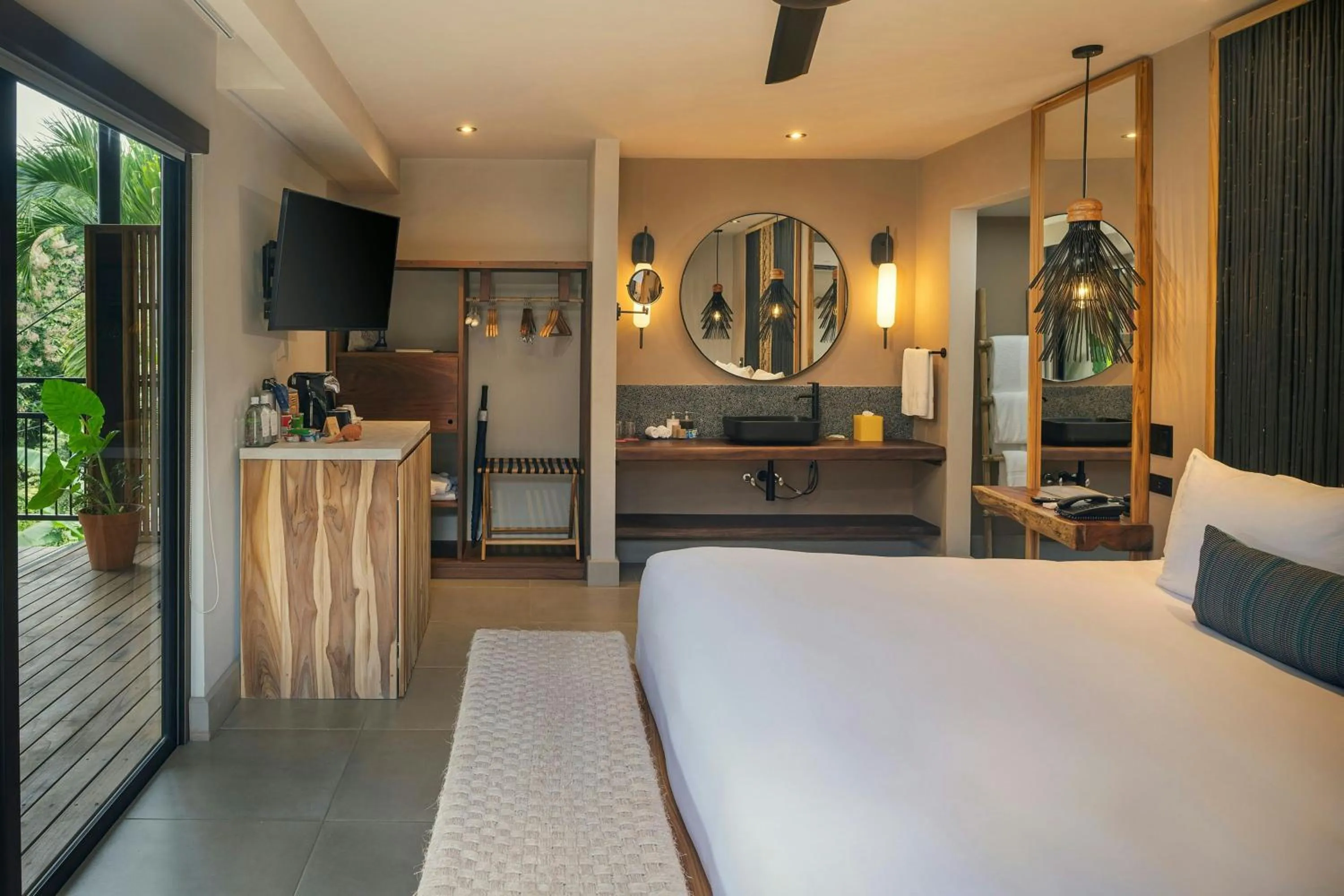 Photo of the whole room in Punta Islita, Autograph Collection