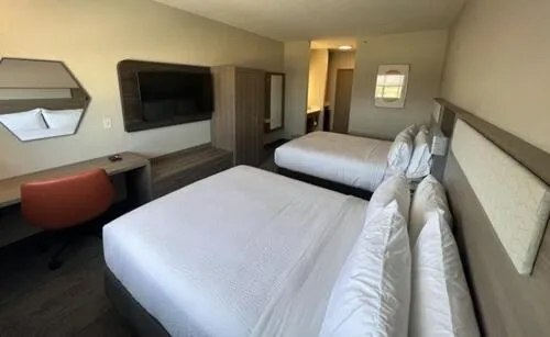 Bed in Holiday Inn Express - Wichita North - Park City by IHG