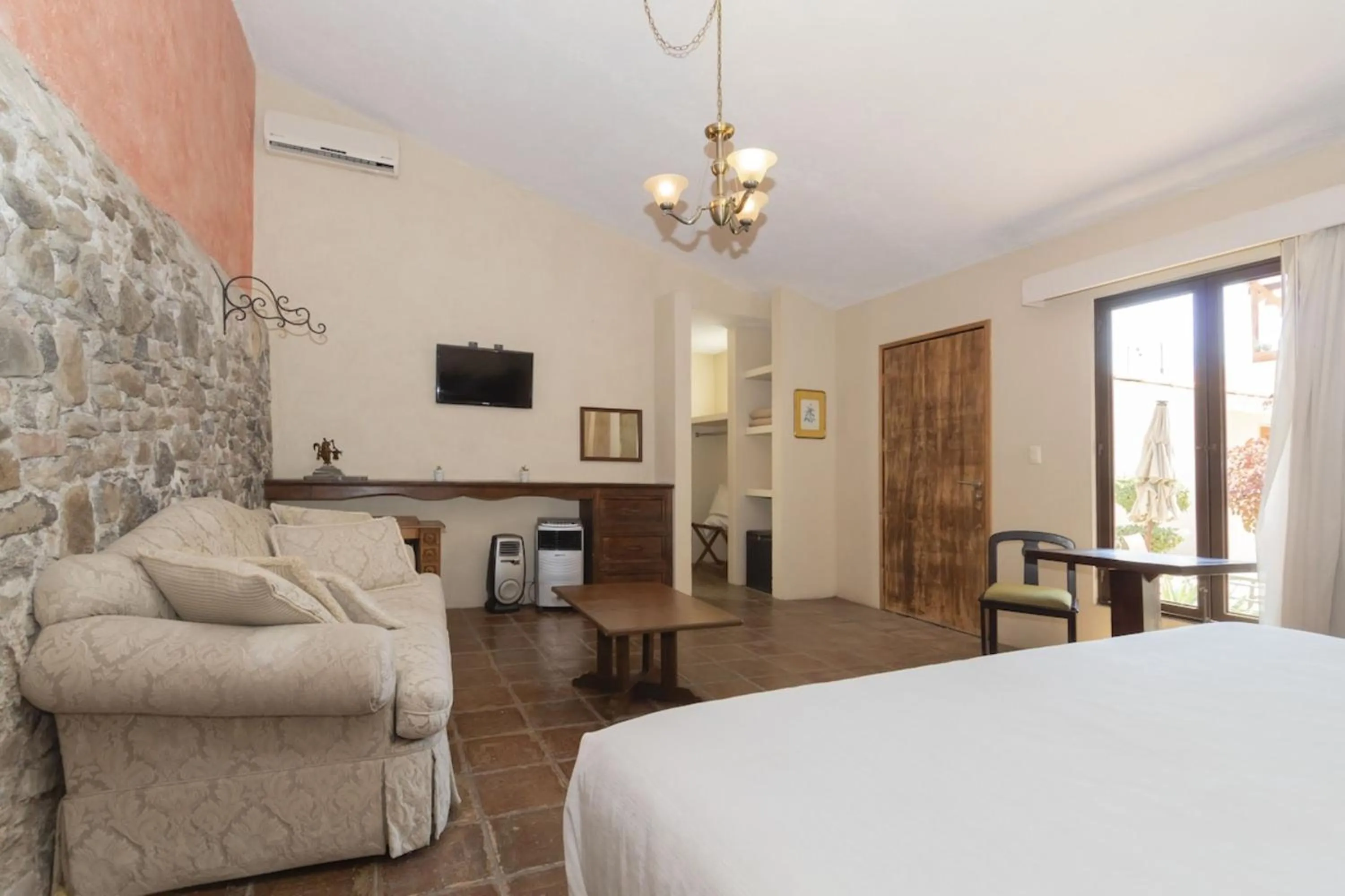 Bedroom, Bed in Collection O Cachito Mio