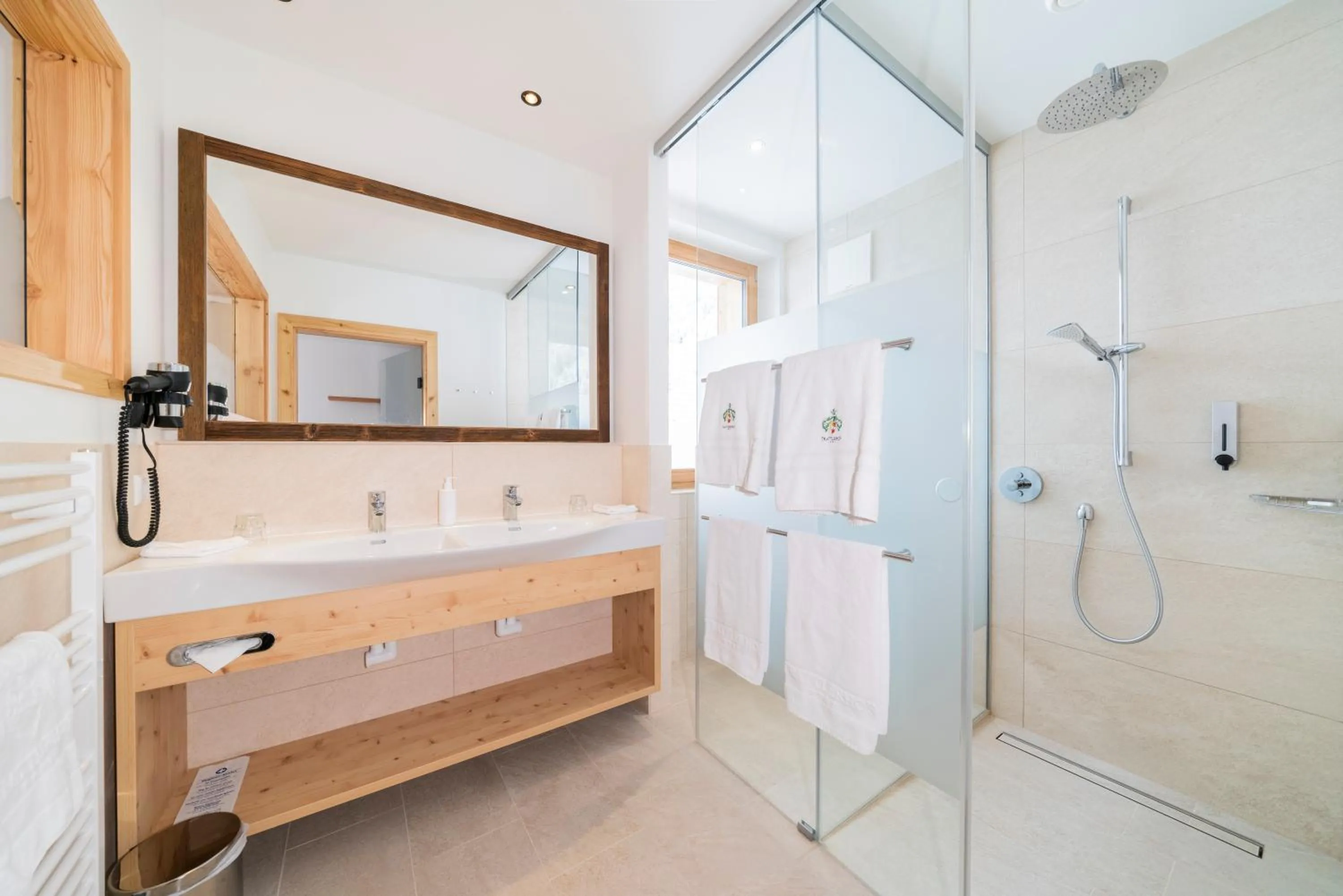 Bathroom in Hotel Trattlerhof