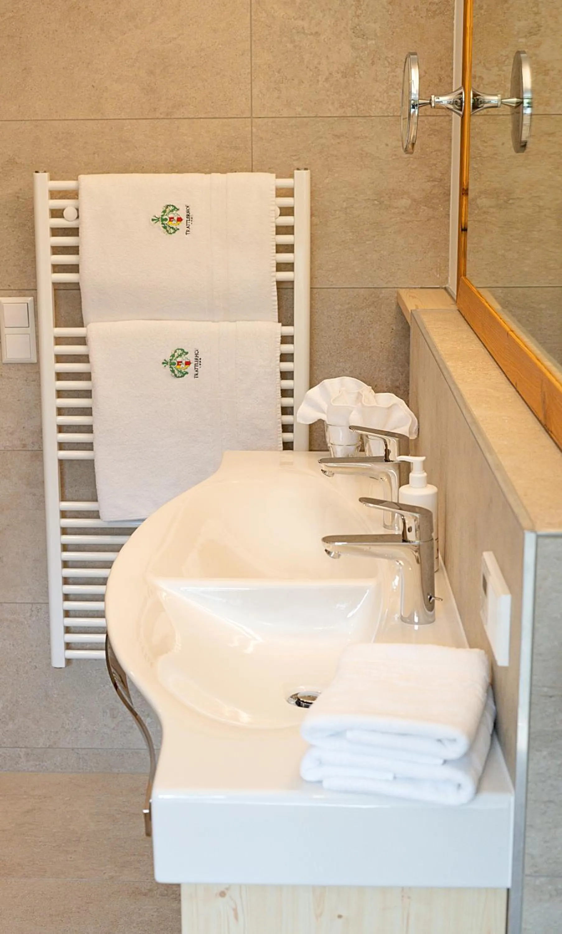 Bathroom in Hotel Trattlerhof