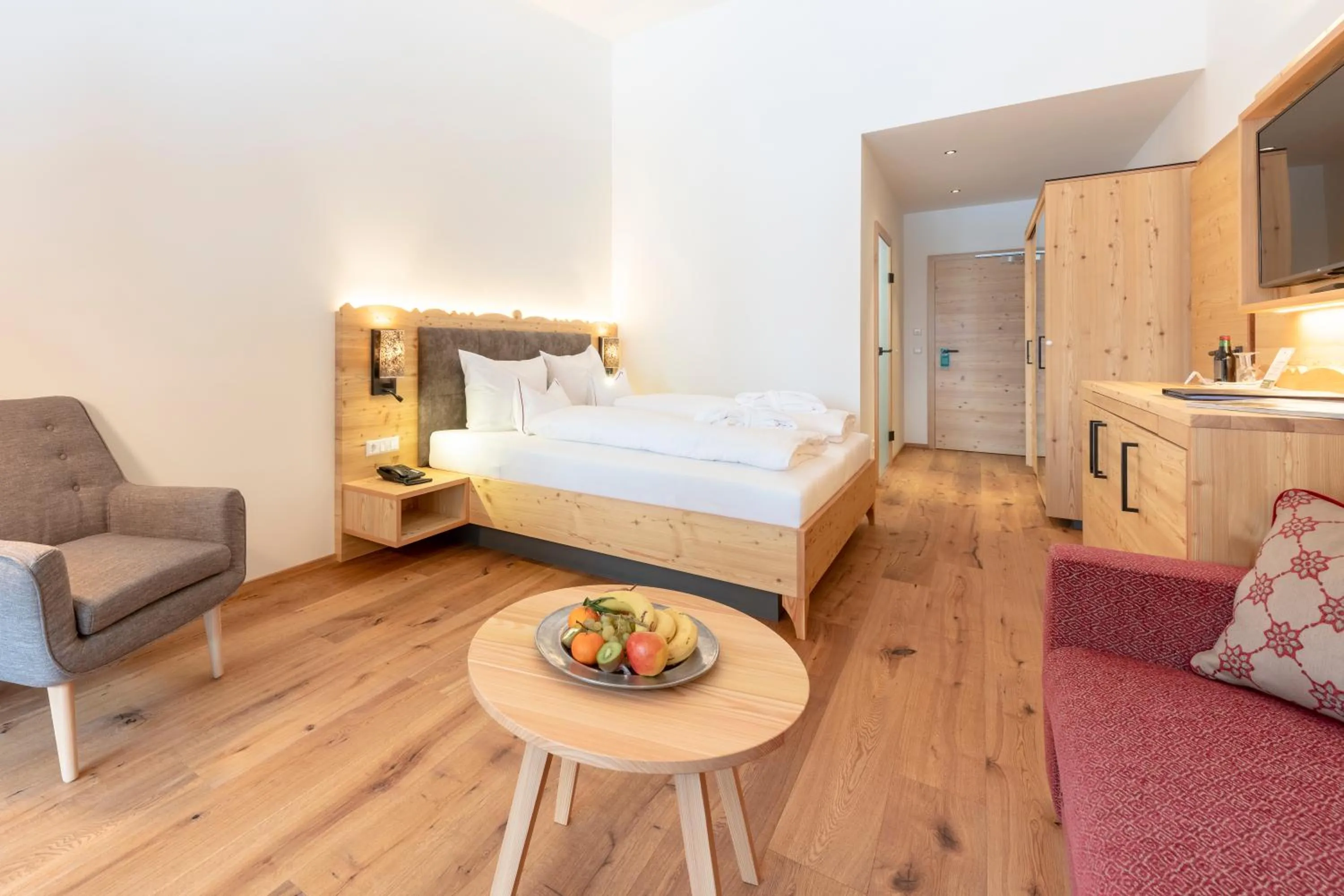 Photo of the whole room, Bed in Hotel Trattlerhof