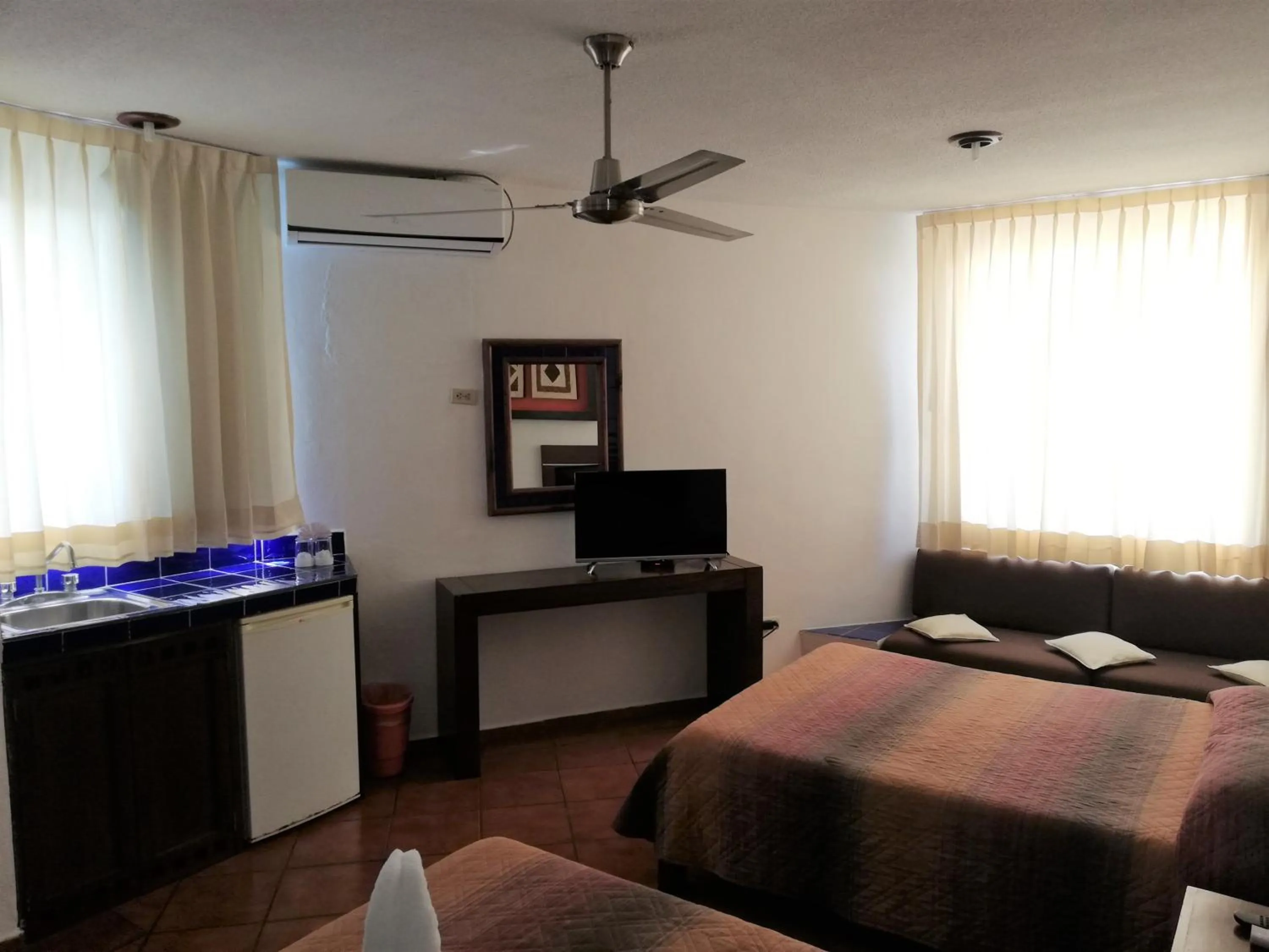 Bed in Hotel Los Girasoles