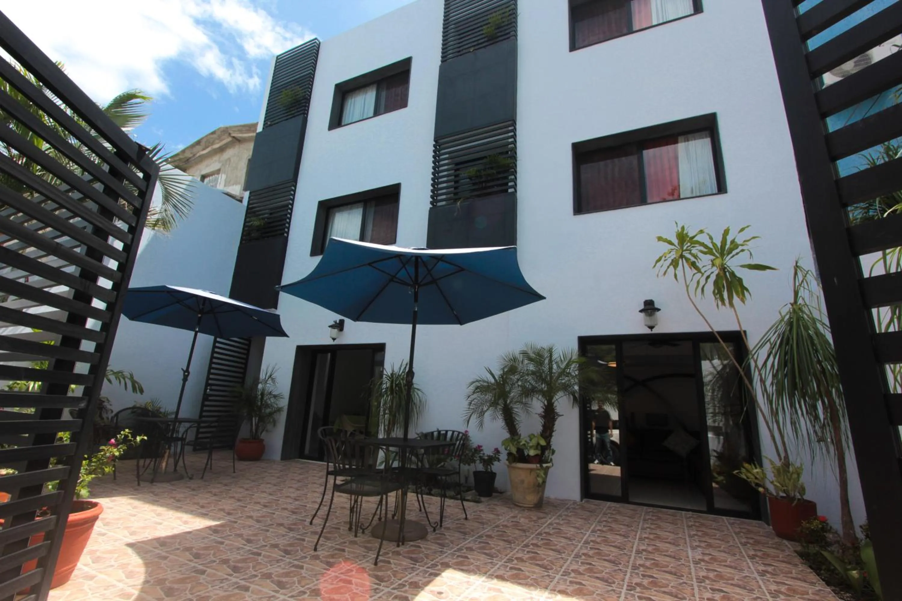 Patio in Hotel Los Girasoles