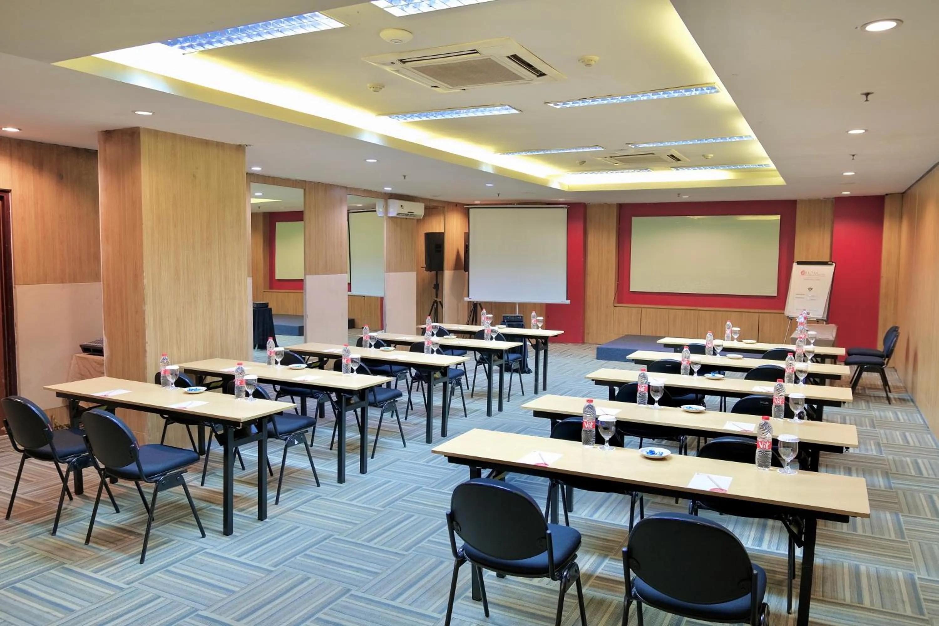 Other in @Hom Semarang Simpang Lima