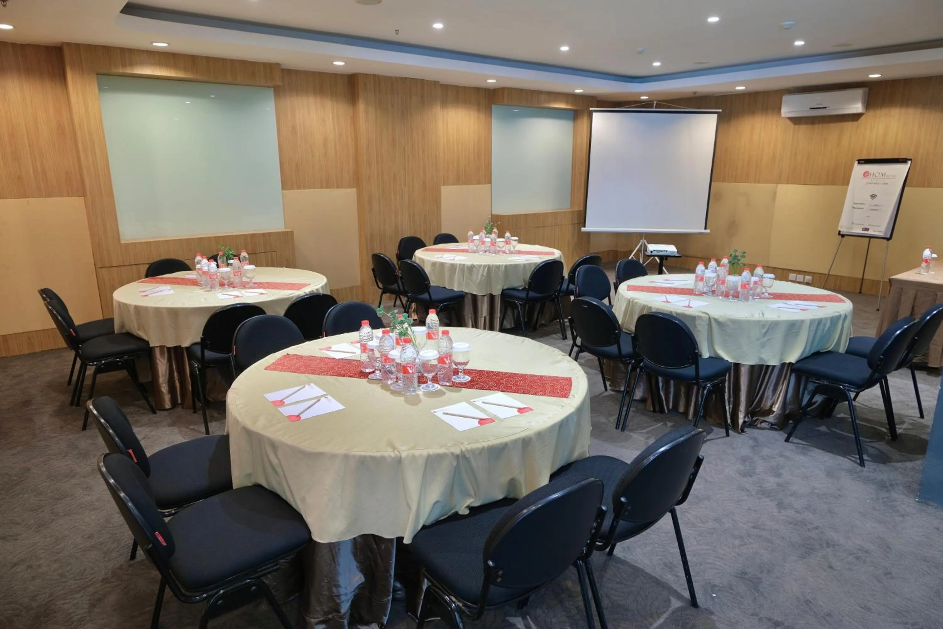 Other in @Hom Semarang Simpang Lima