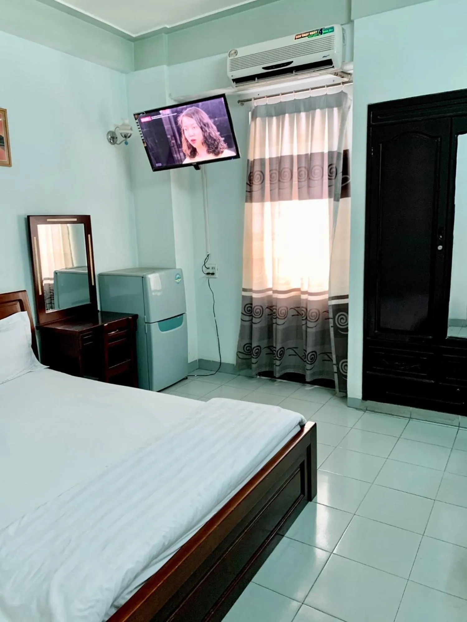 Photo of the whole room, Bed in Thien Phuc Hotel