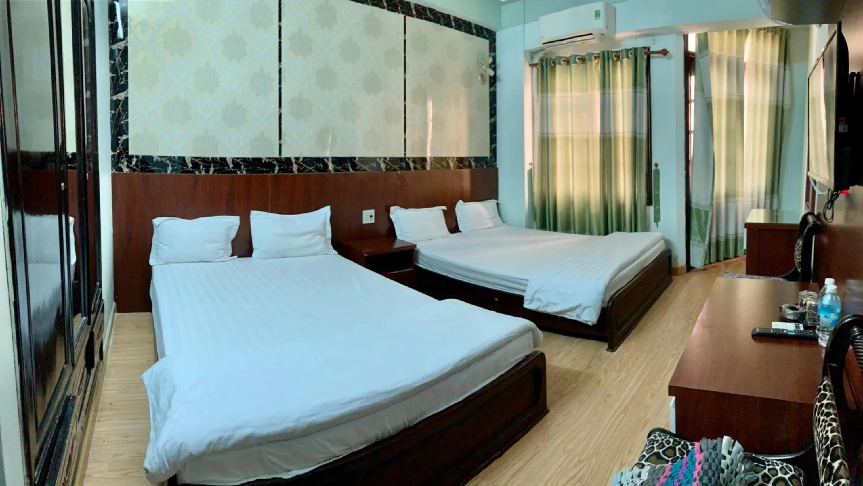 Bedroom, Bed in Thien Phuc Hotel