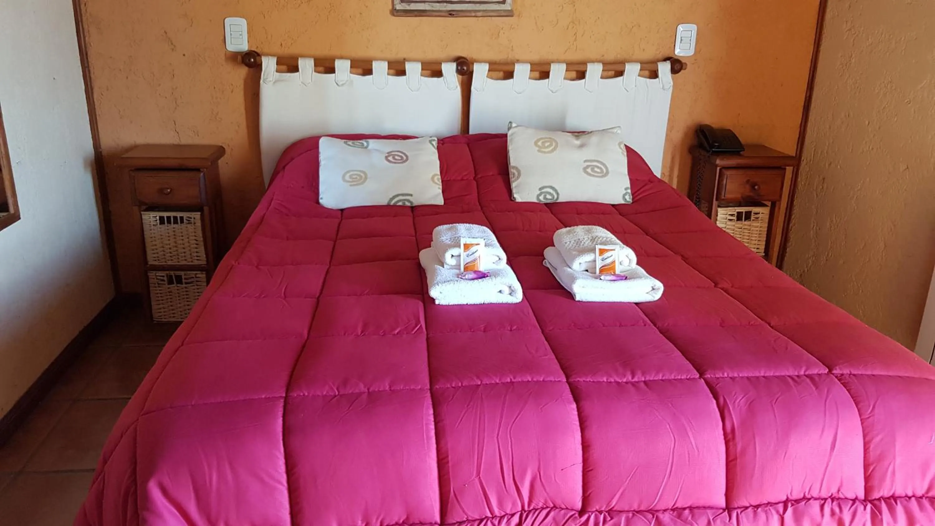 Photo of the whole room in Fuerte Calafate Hotel Panorámico