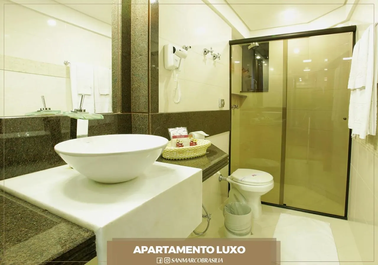 Shower in San Marco Hotel Brasília