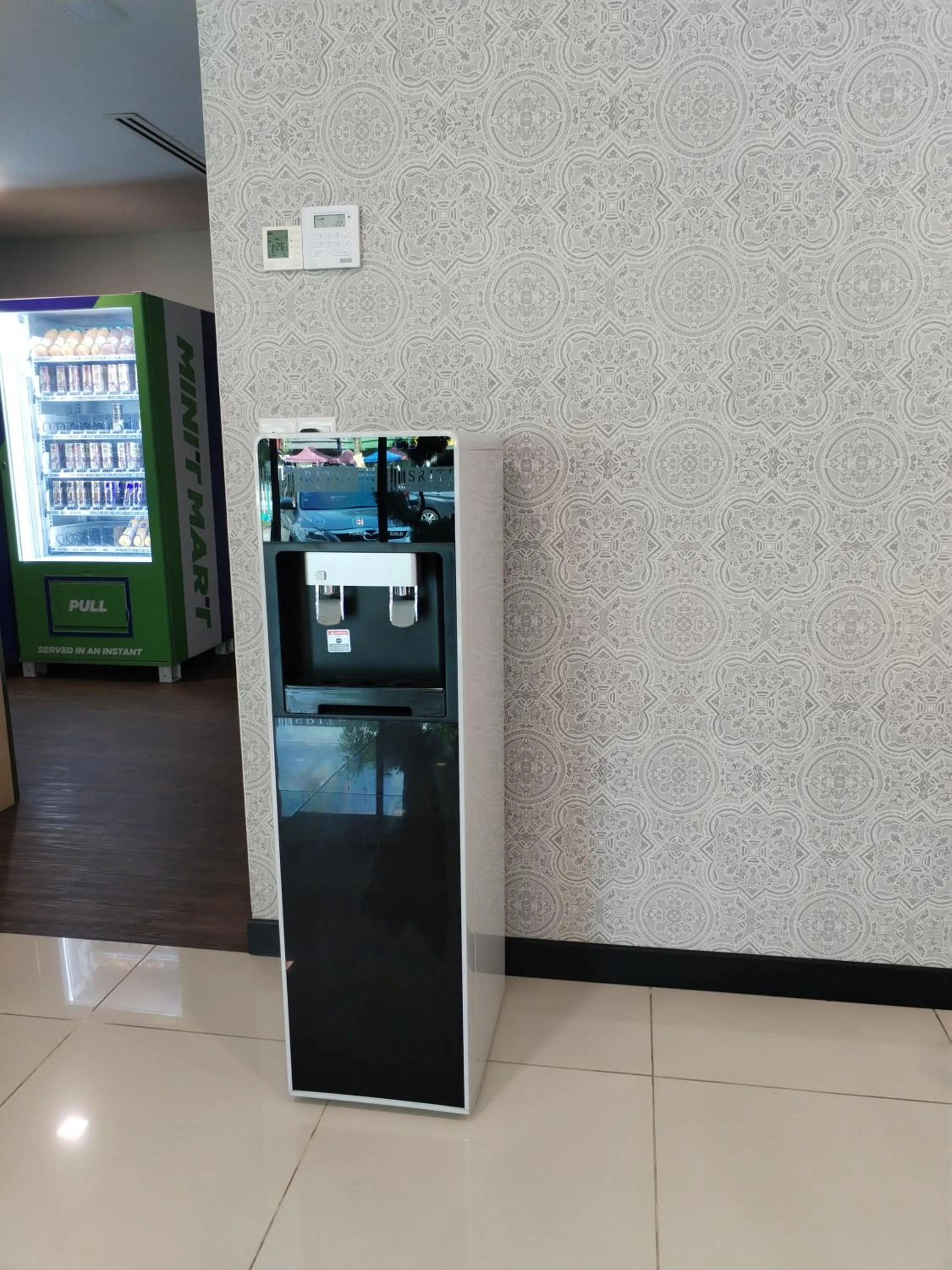 vending machine in SRITEL BOUTIQUE HOTEL