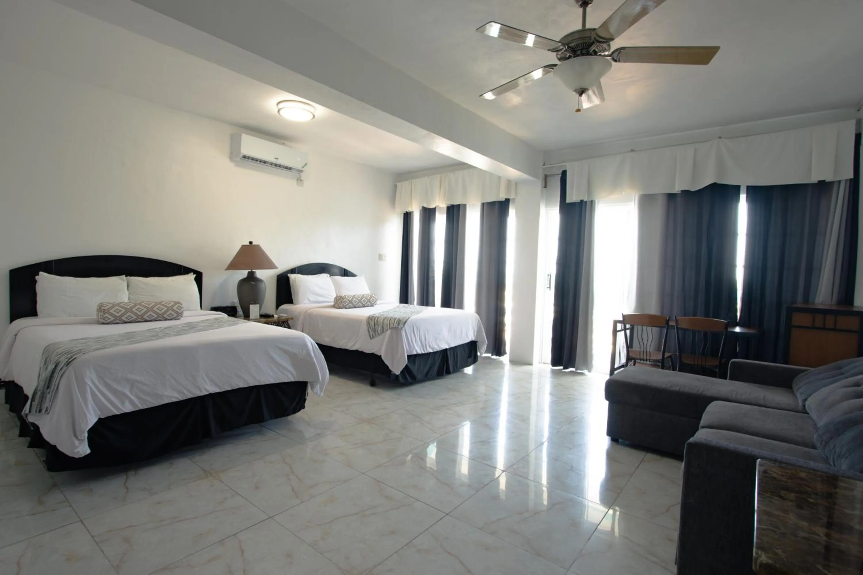 Photo of the whole room, Bed in Match Resort