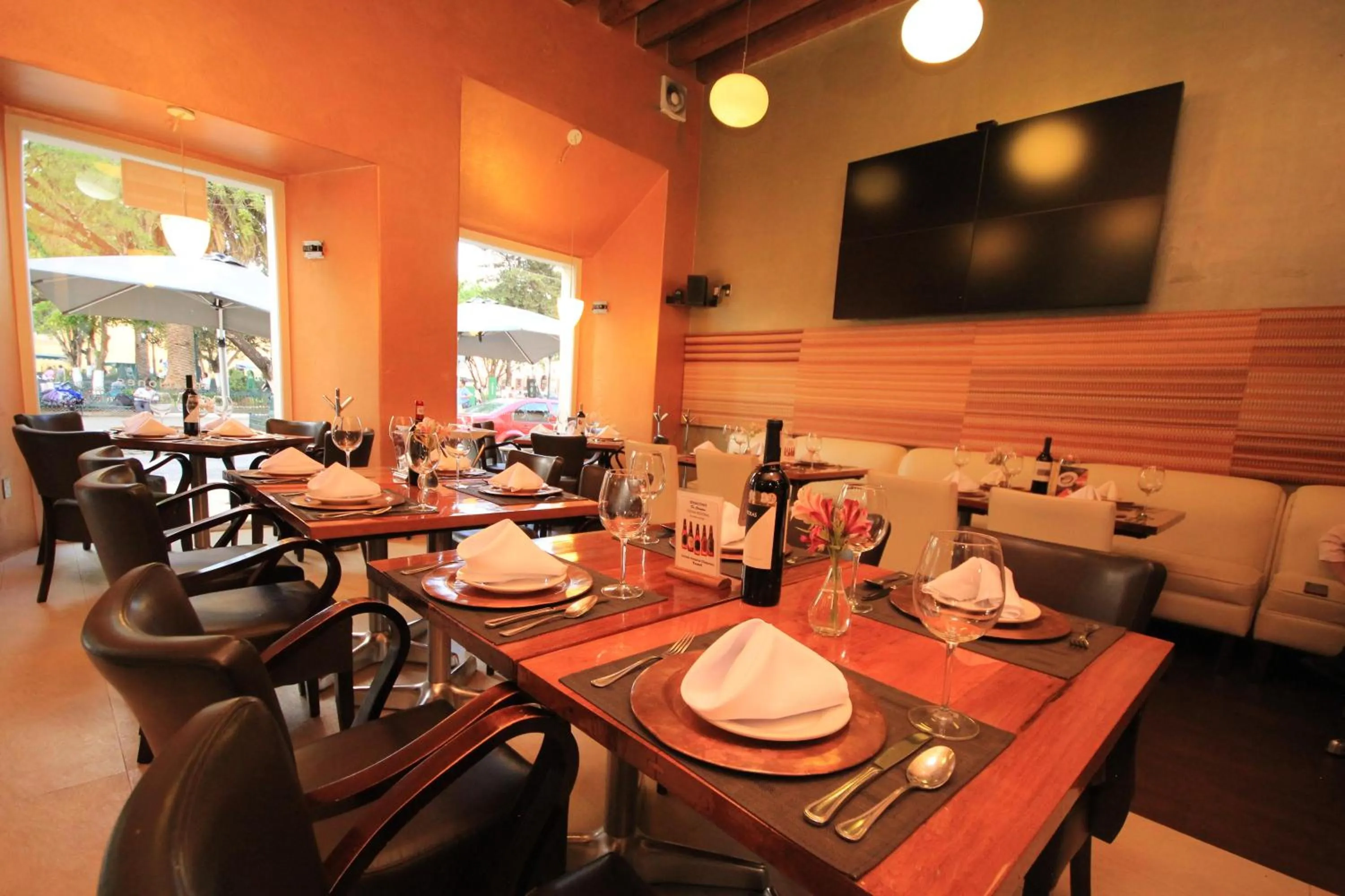 Restaurant/places to eat in Hotel Ciudad Real Centro Historico