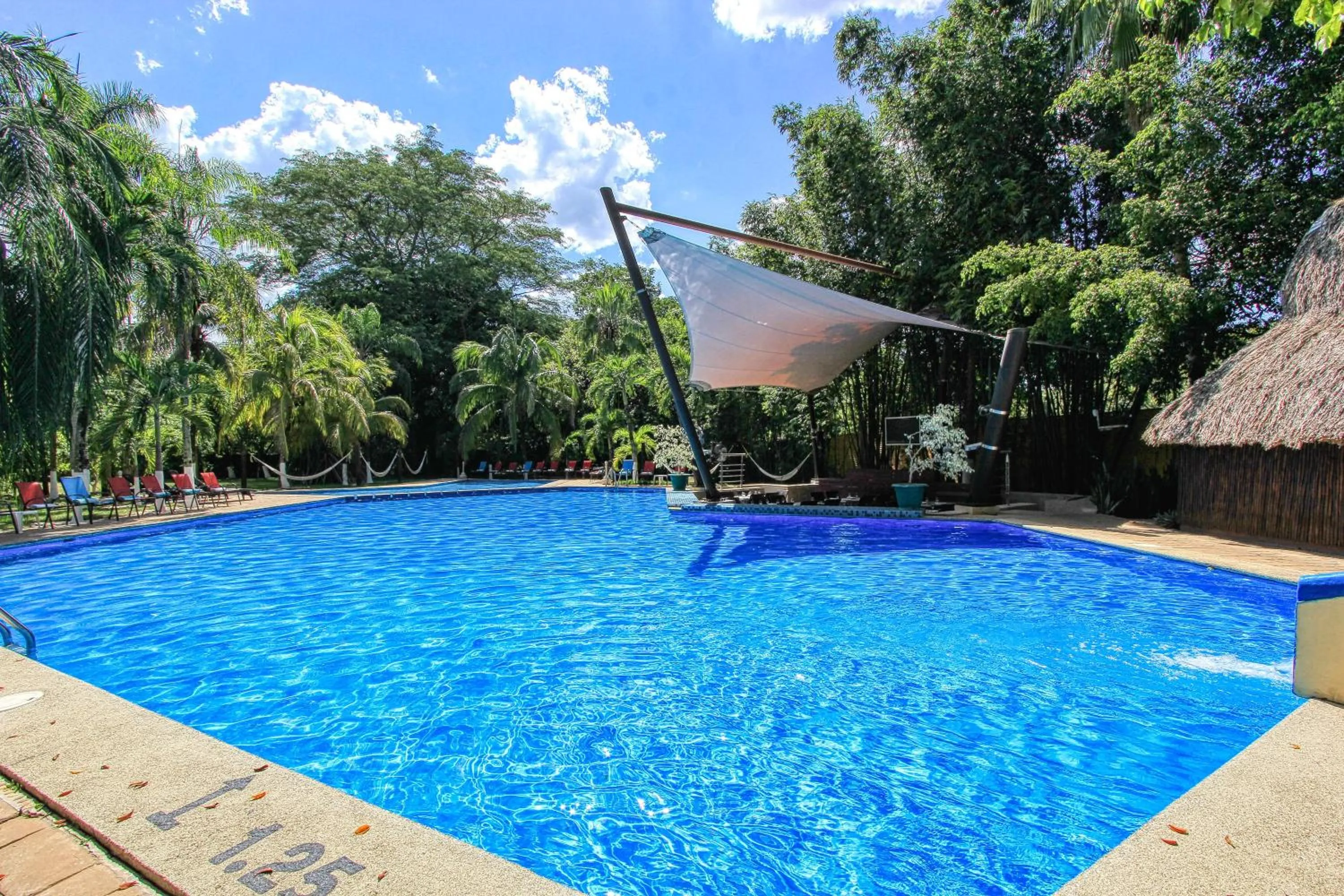 Swimming pool in Hotel Ciudad Real Palenque