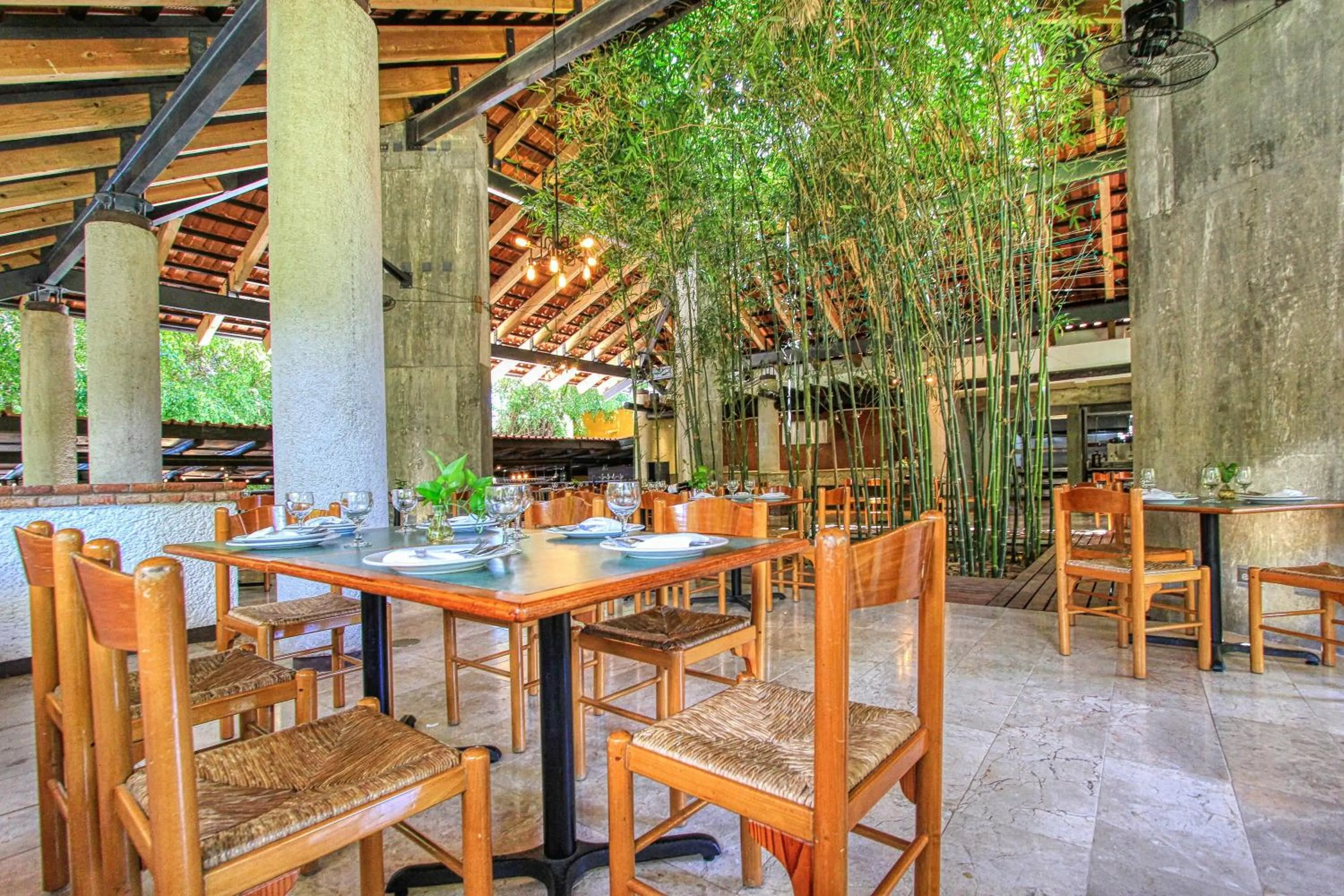 Restaurant/places to eat in Hotel Ciudad Real Palenque