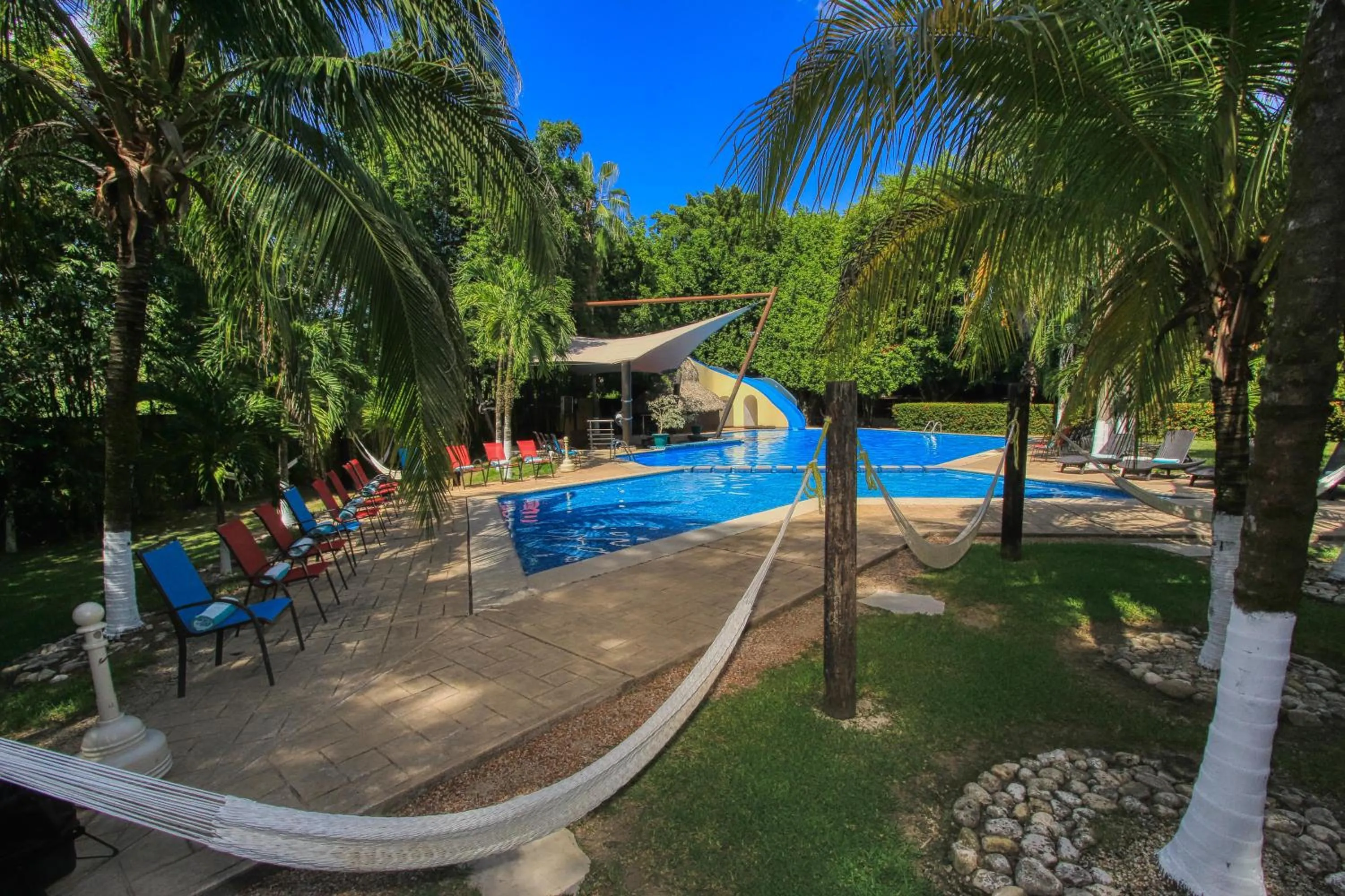 Swimming pool in Hotel Ciudad Real Palenque