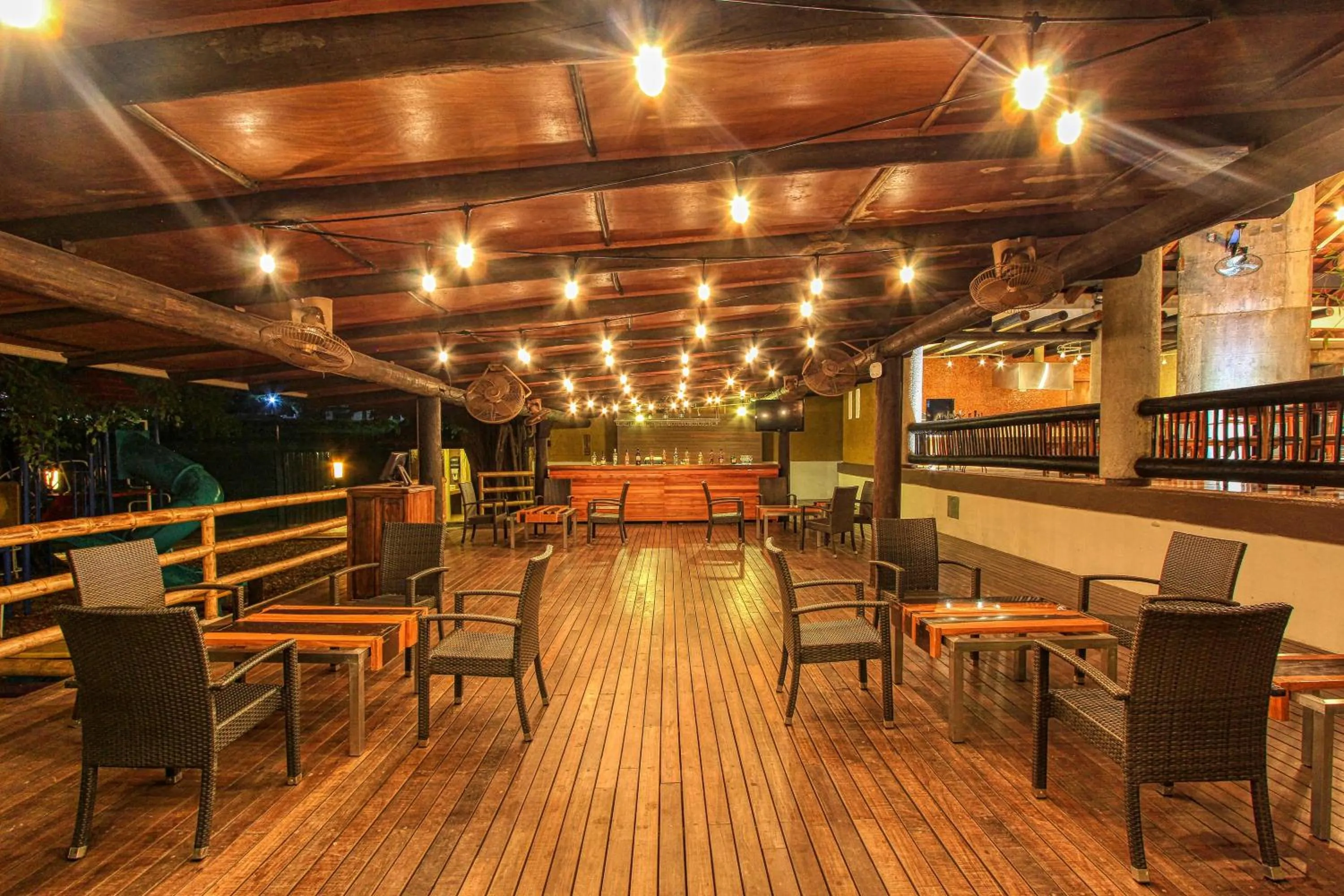 Lounge or bar in Hotel Ciudad Real Palenque