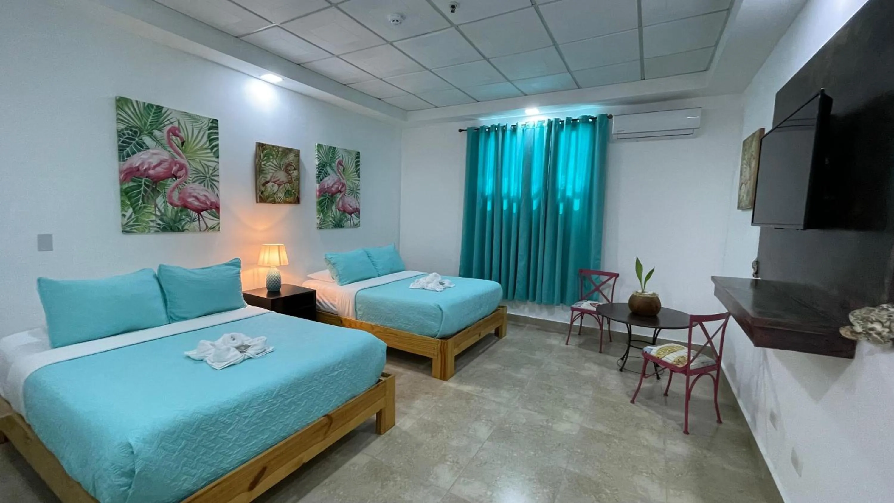 Bedroom, Bed in Hotel Coronado Inn