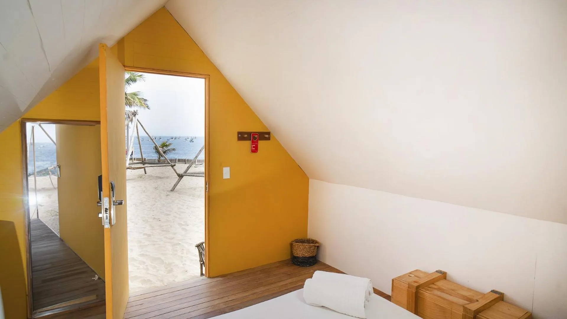 Photo of the whole room, Bed in Selina Mancora