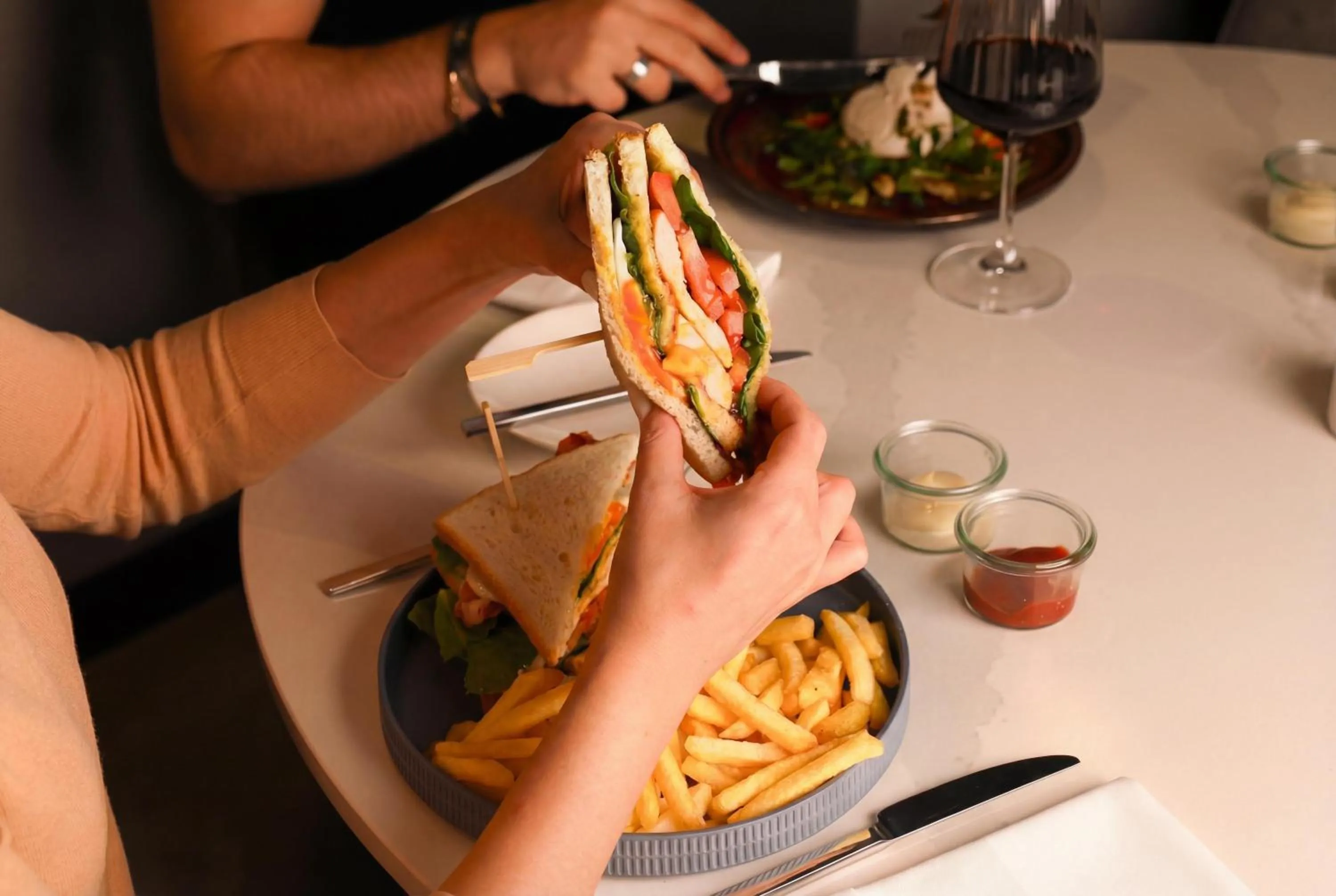 Restaurant/places to eat in Radisson Blu, Basel