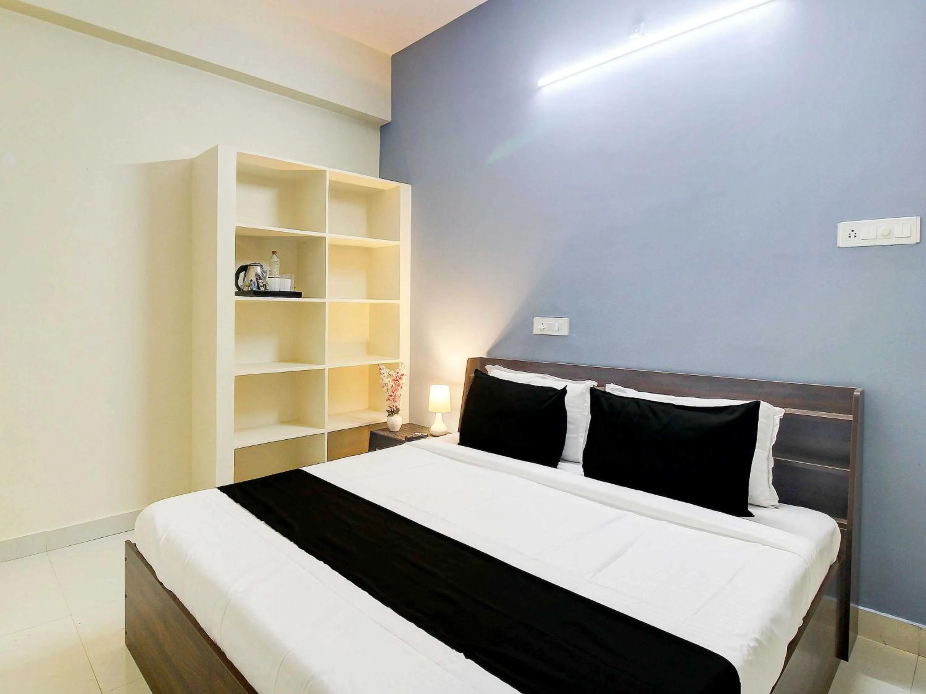 Bedroom in Hotel O REDDY'S GRAND LUXURY ROOMS