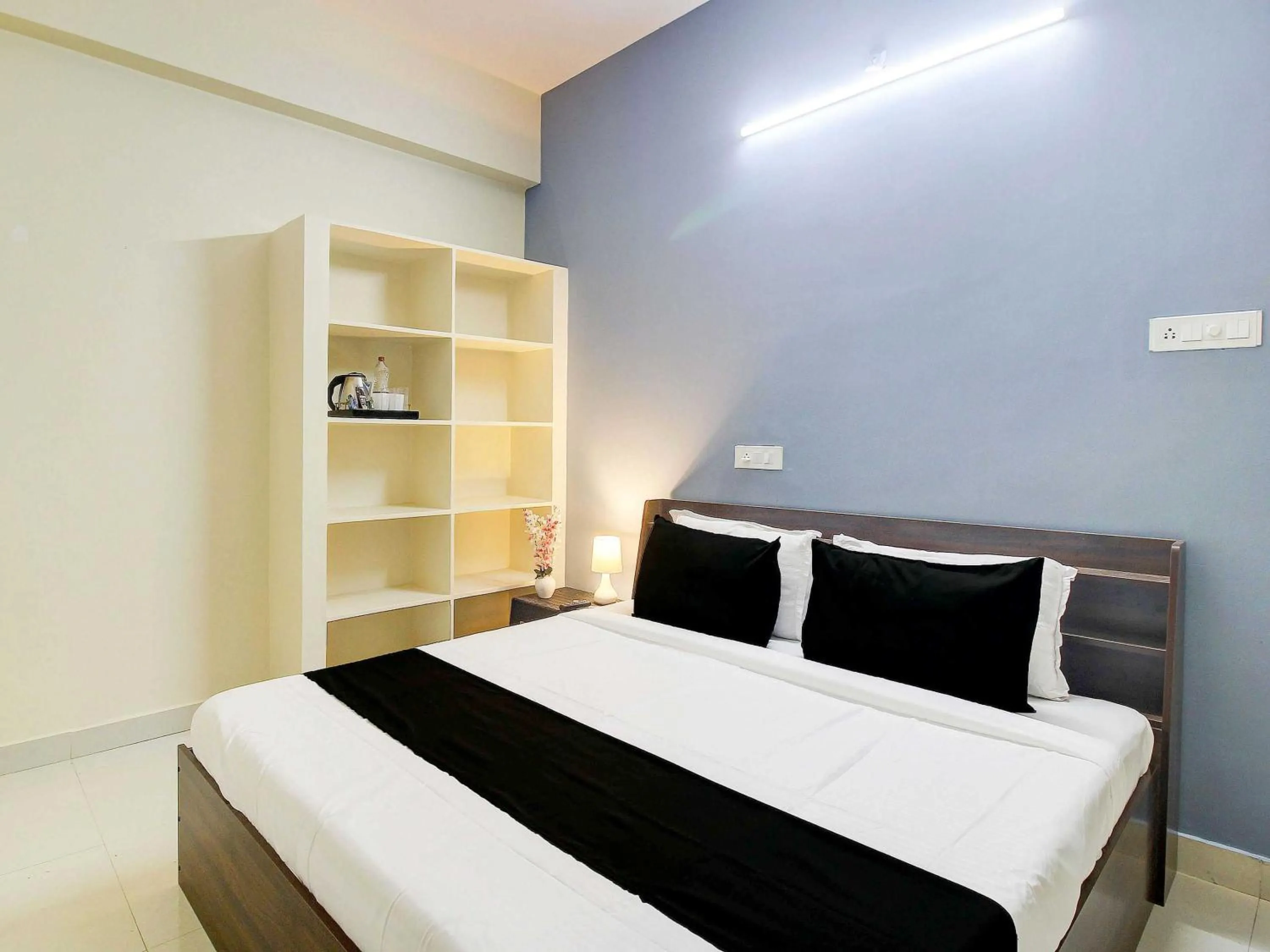 Bedroom in Hotel O REDDY'S GRAND LUXURY ROOMS