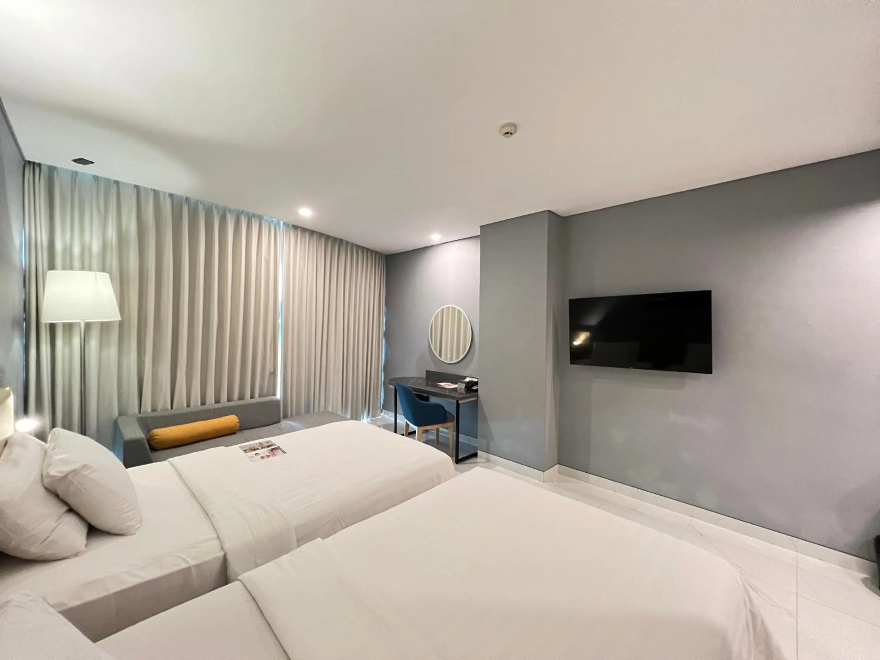 Bedroom, Bed in THE 1O1 Malang OJ