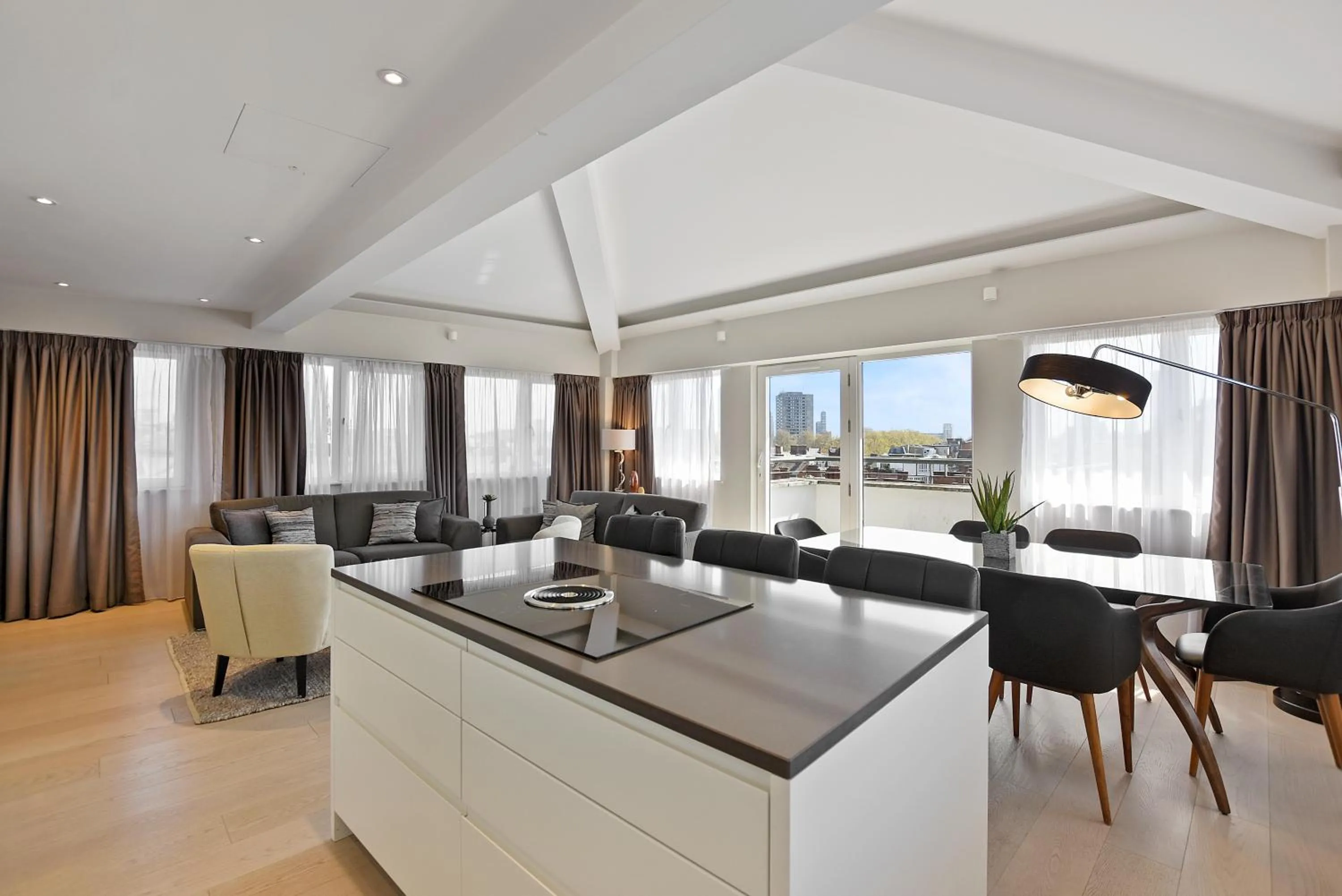 Kitchen or kitchenette in Vauxhall Bridge Road by Aeria Apartments