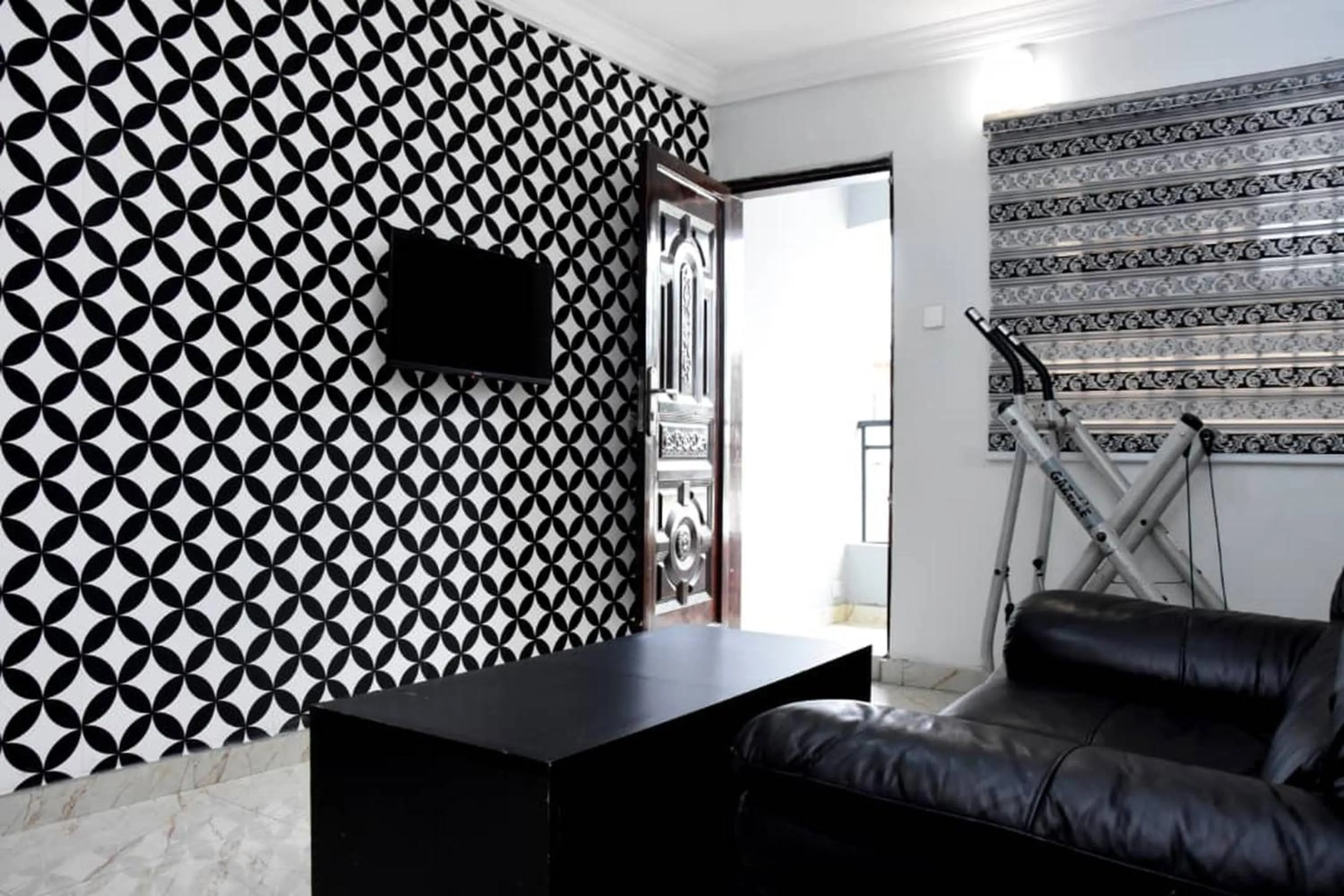 Coffee/tea facilities in 24-7 Electricity Agore Hotels and Suites Ltd