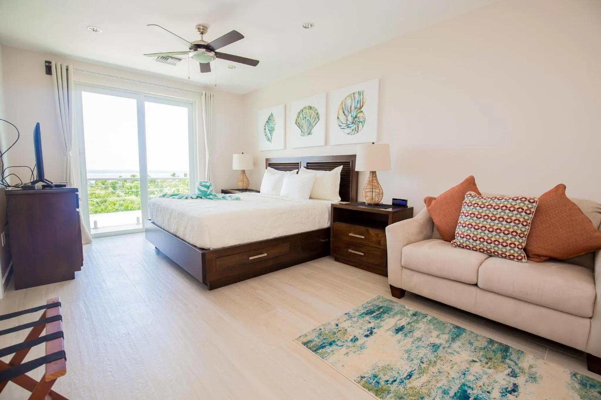 Bedroom, Bed in Sunset Caribe Belize