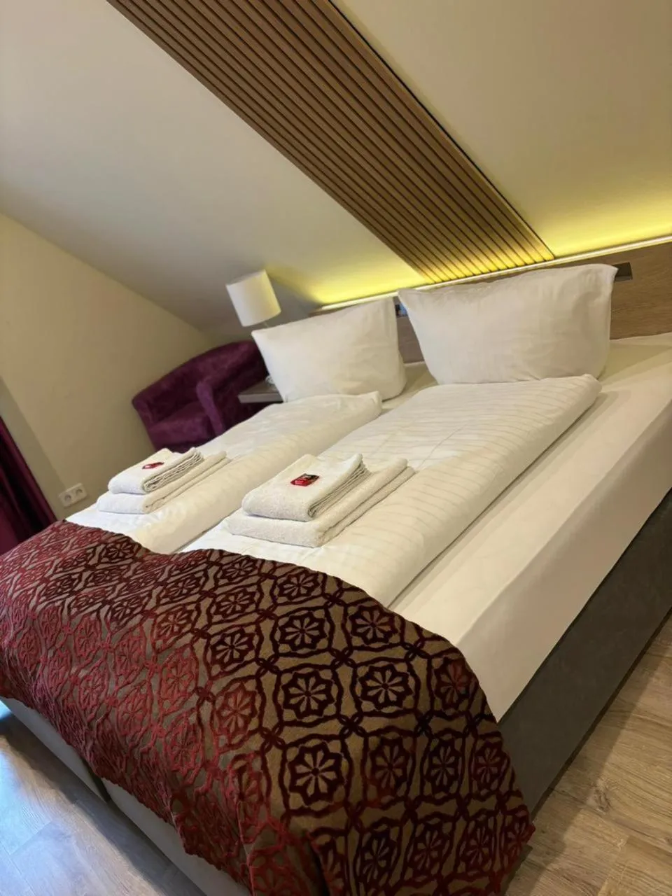 Bed in Landhotel Traube