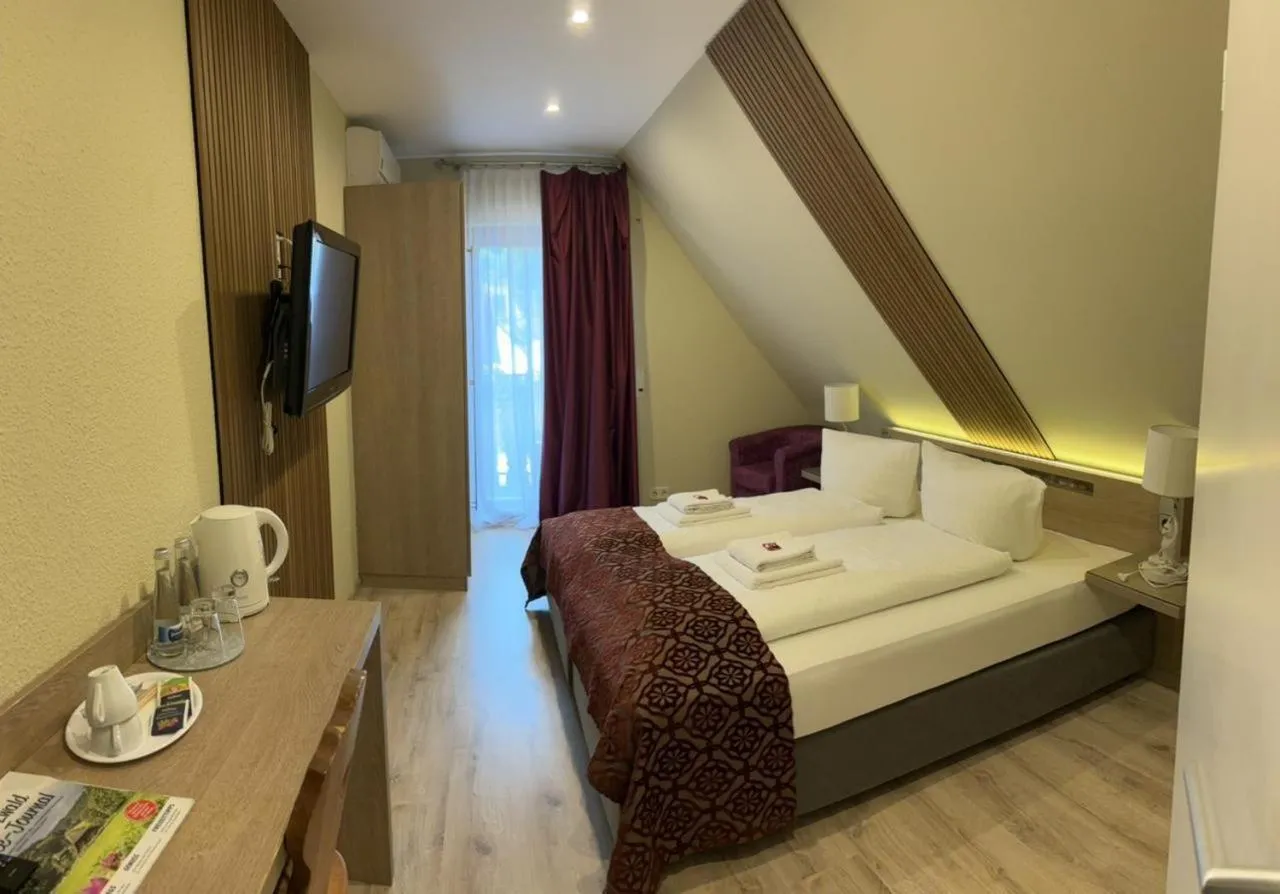 Bed in Landhotel Traube