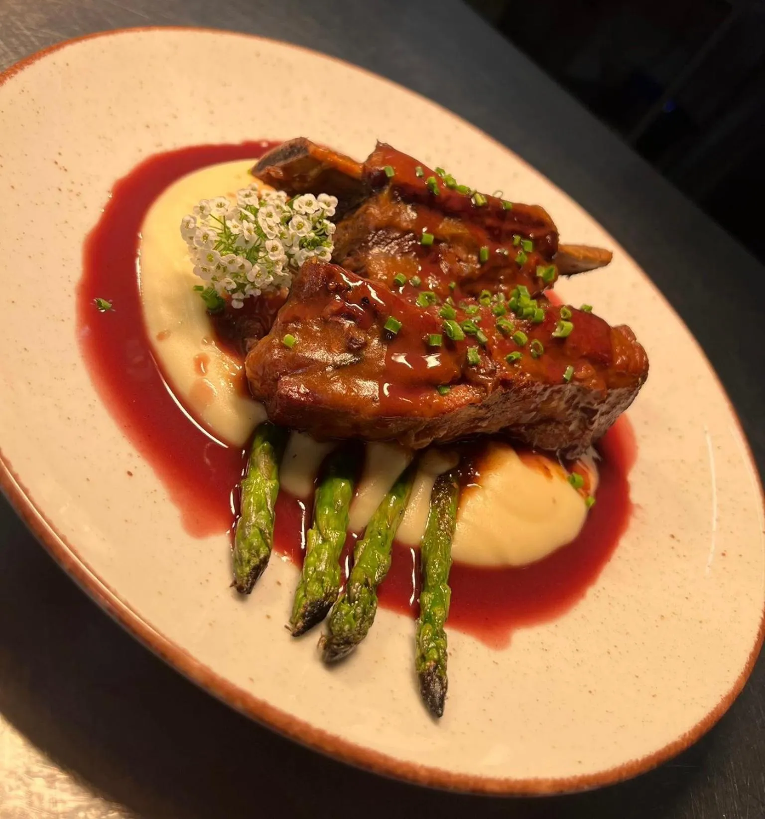 Restaurant/places to eat in Landhotel Traube