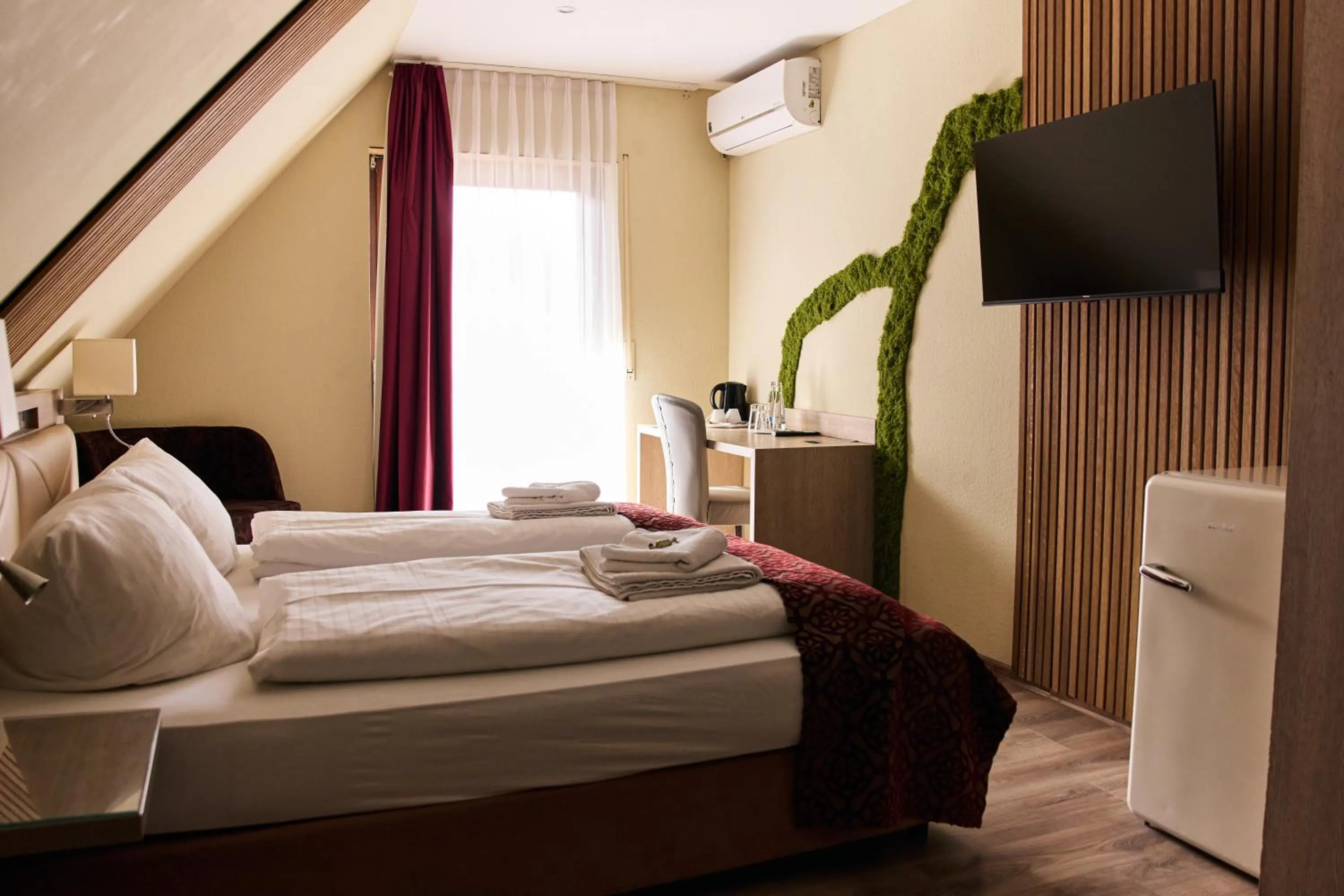 Bed in Landhotel Traube