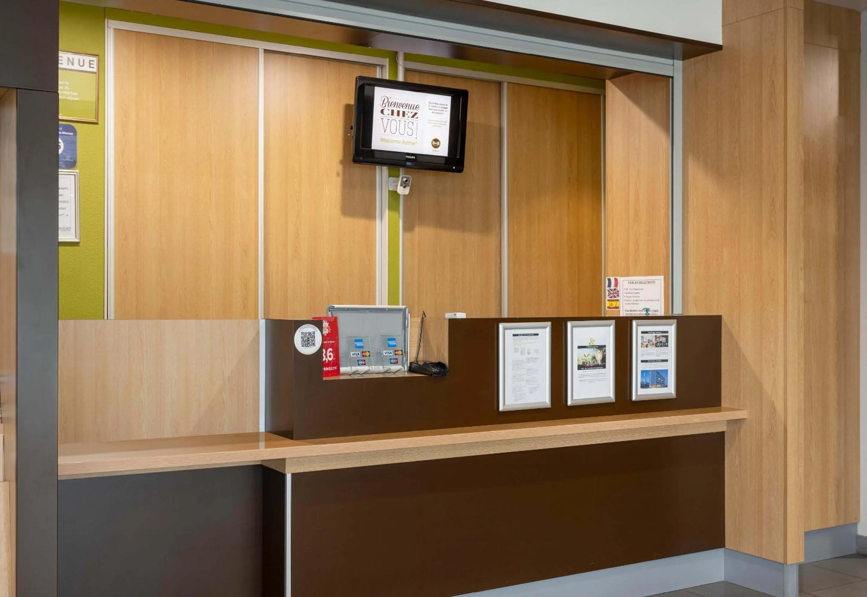 Lobby or reception in B&B HOTEL Mont-de-Marsan