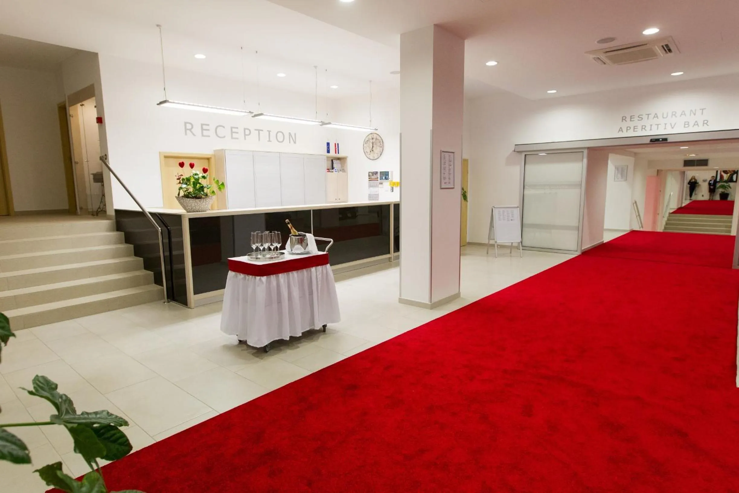 Lobby or reception in Hotel Slaven