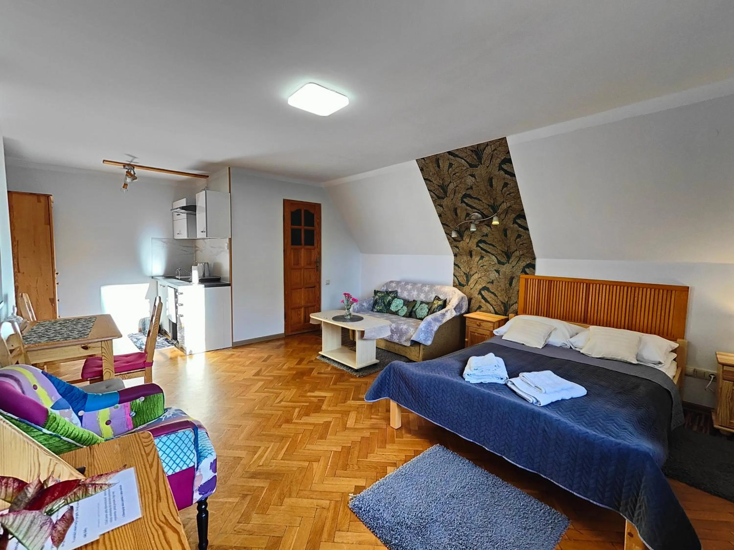 Bed in Willa Mozaika