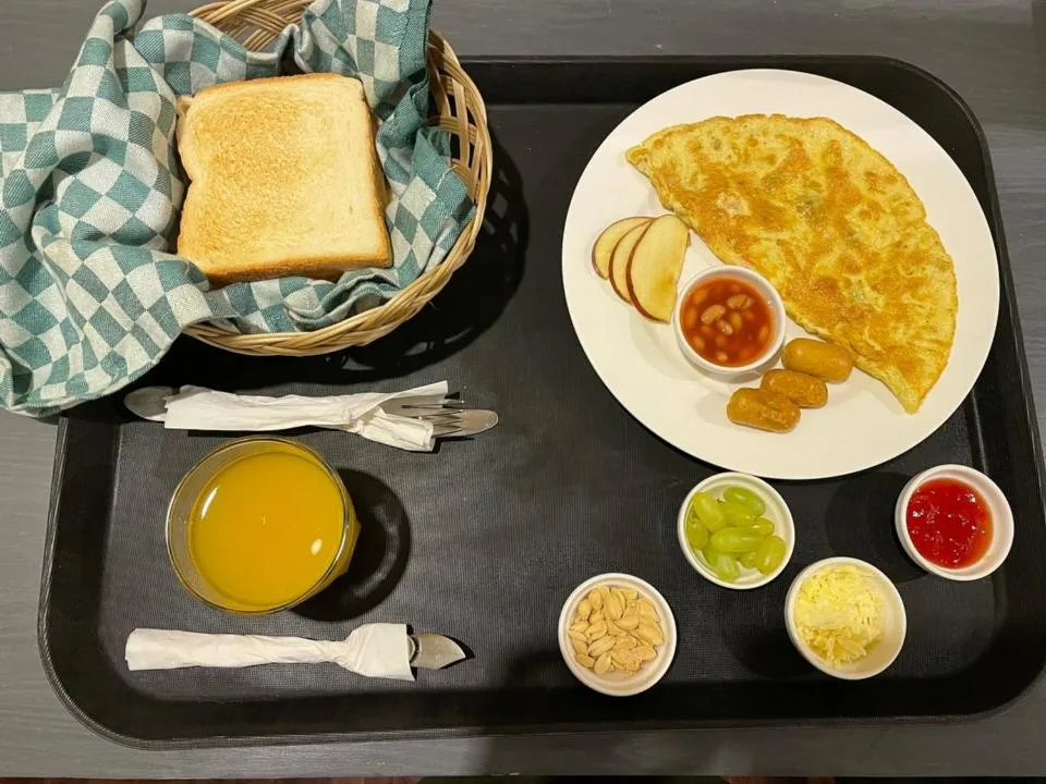 Breakfast in Cuzzy Inn Hotel