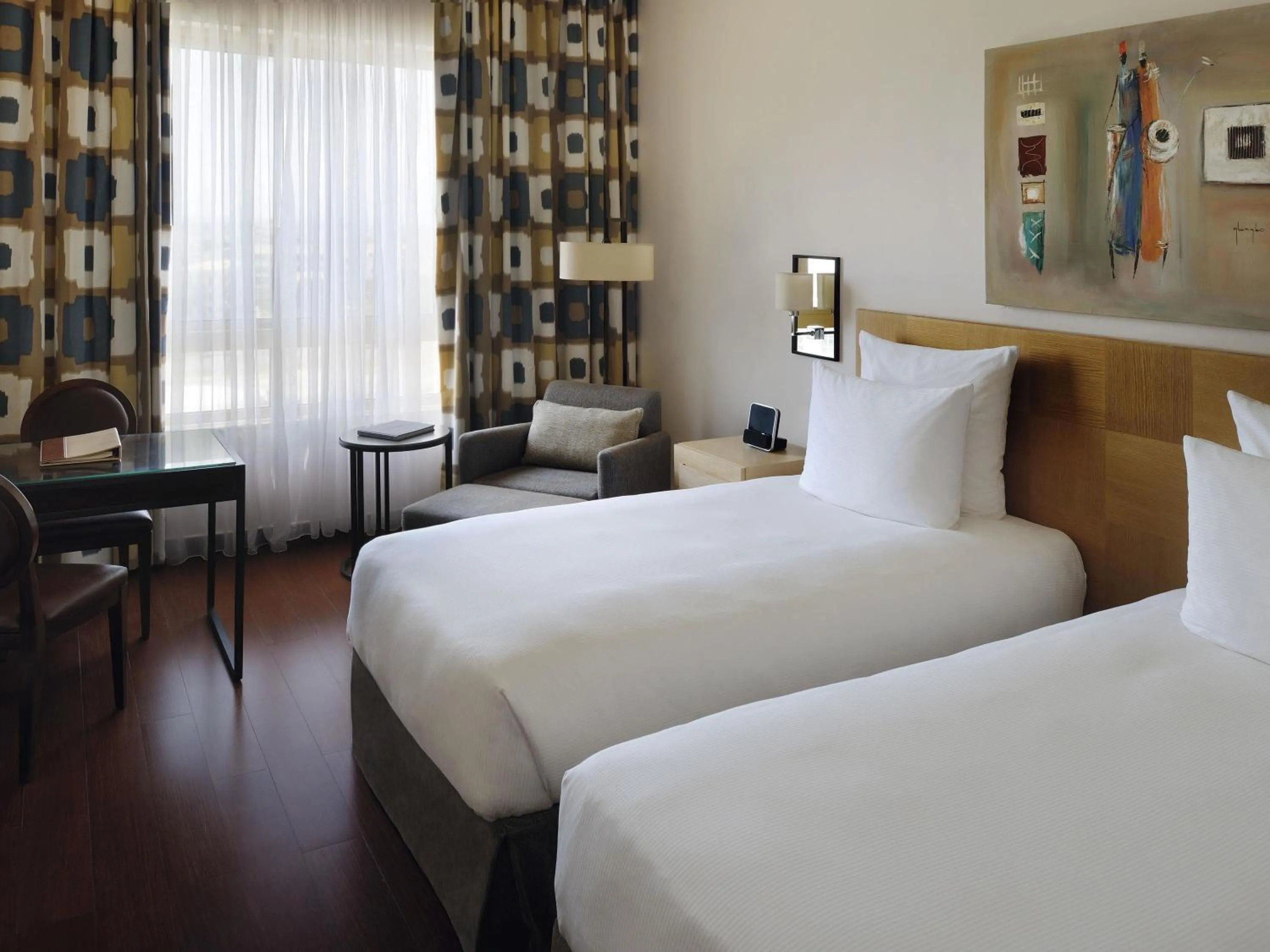 Bedroom, Bed in Mövenpick Ambassador Hotel Accra