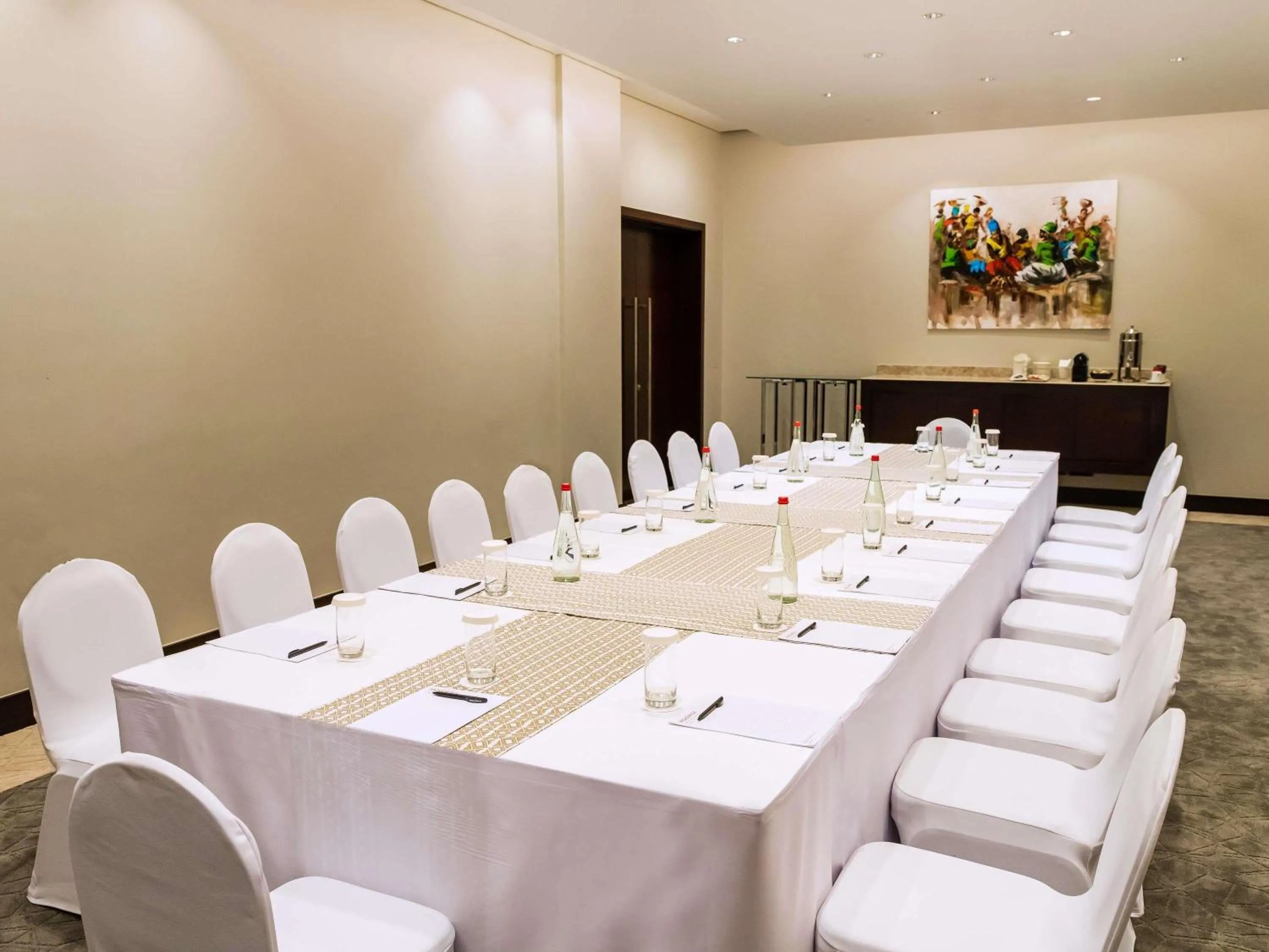 Meeting/conference room in Mövenpick Ambassador Hotel Accra
