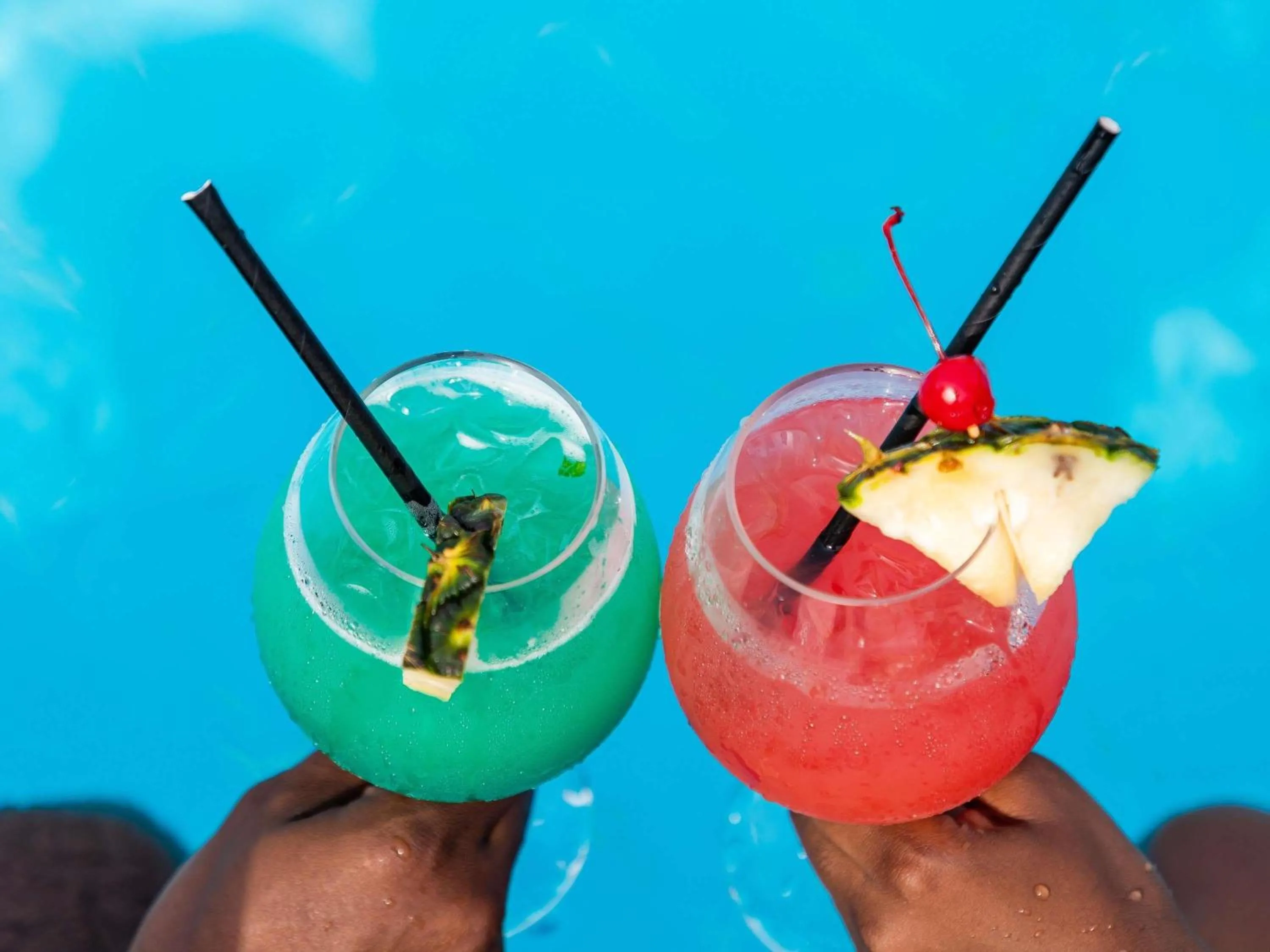 Lounge or bar in Mövenpick Ambassador Hotel Accra