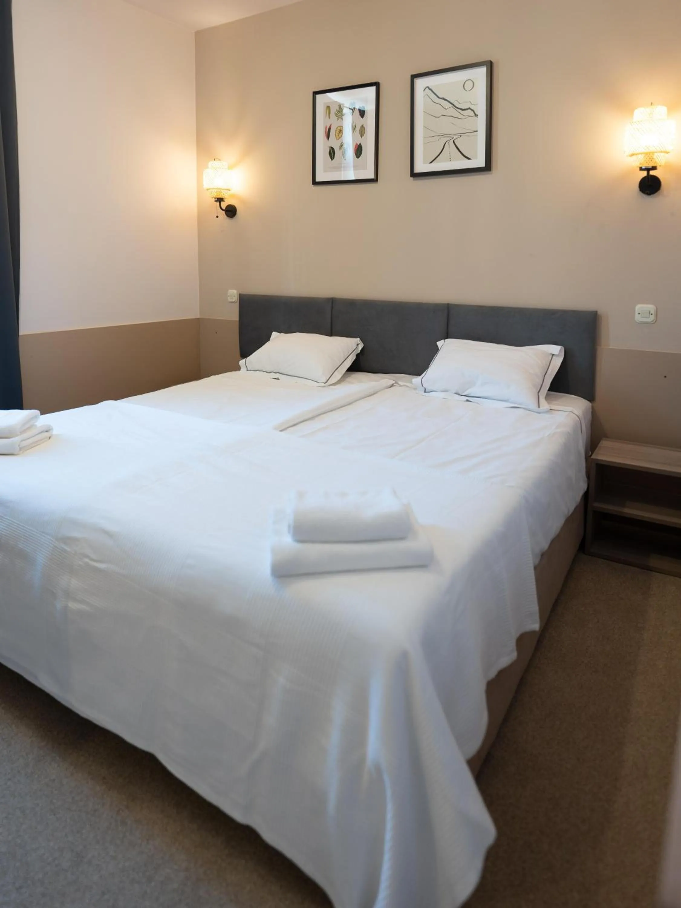 Bed in Hotel Admiral Vinkovci