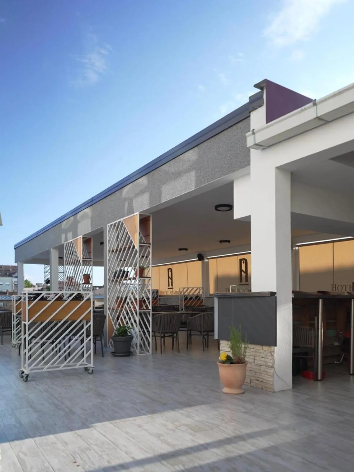 Restaurant/places to eat in Hotel Admiral Vinkovci