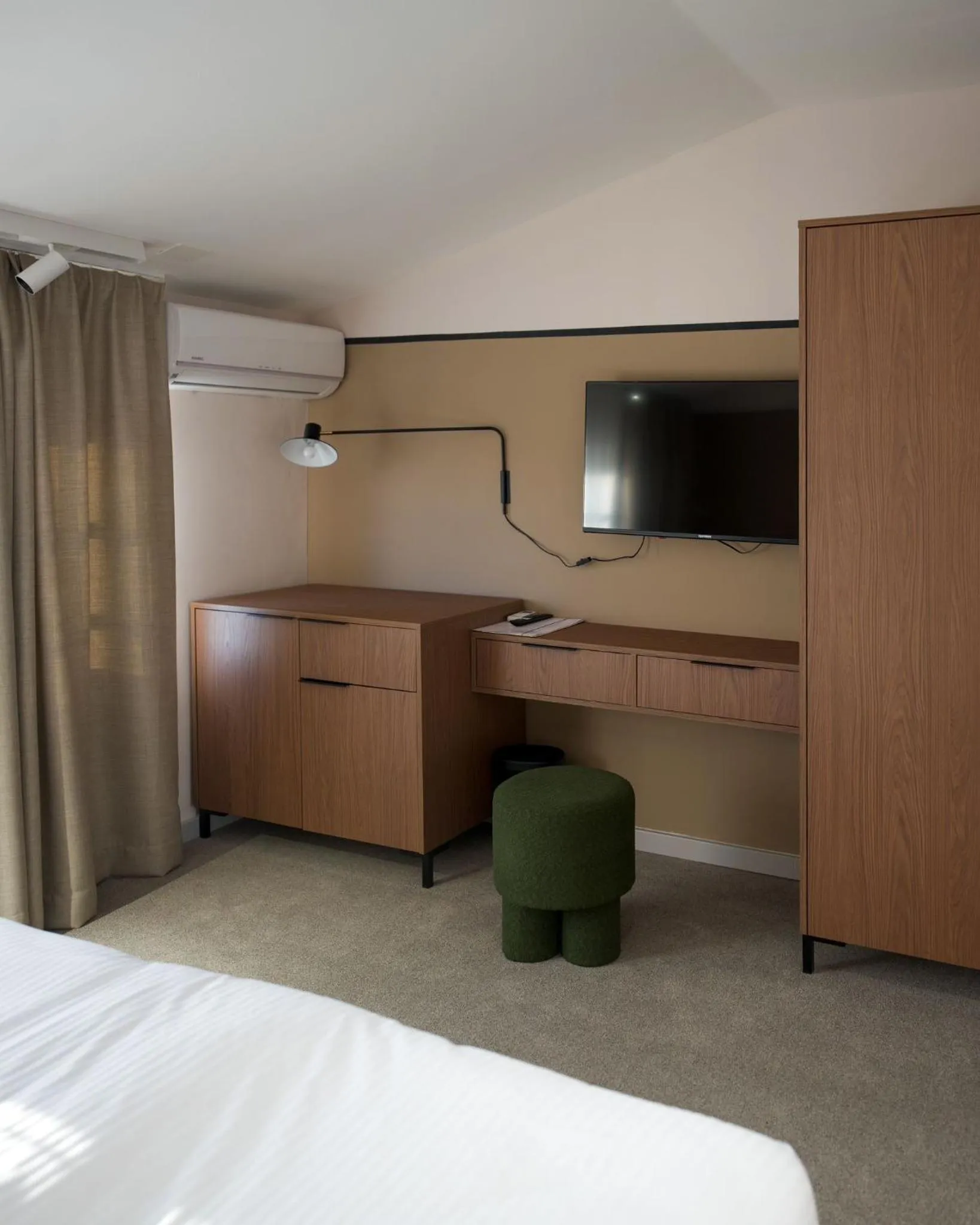 Bed in Hotel Admiral Vinkovci