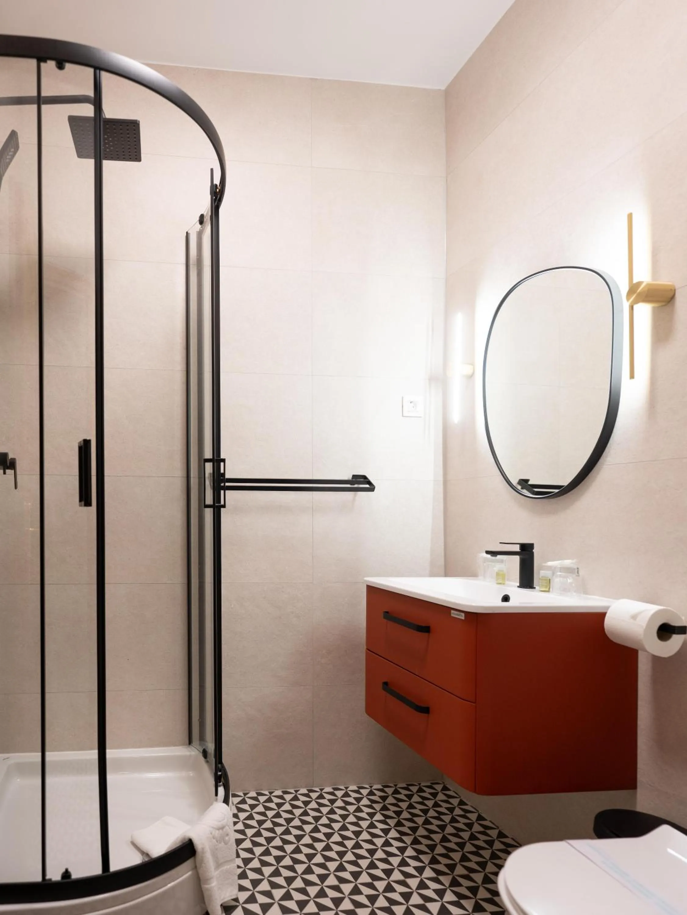 Shower in Hotel Admiral Vinkovci