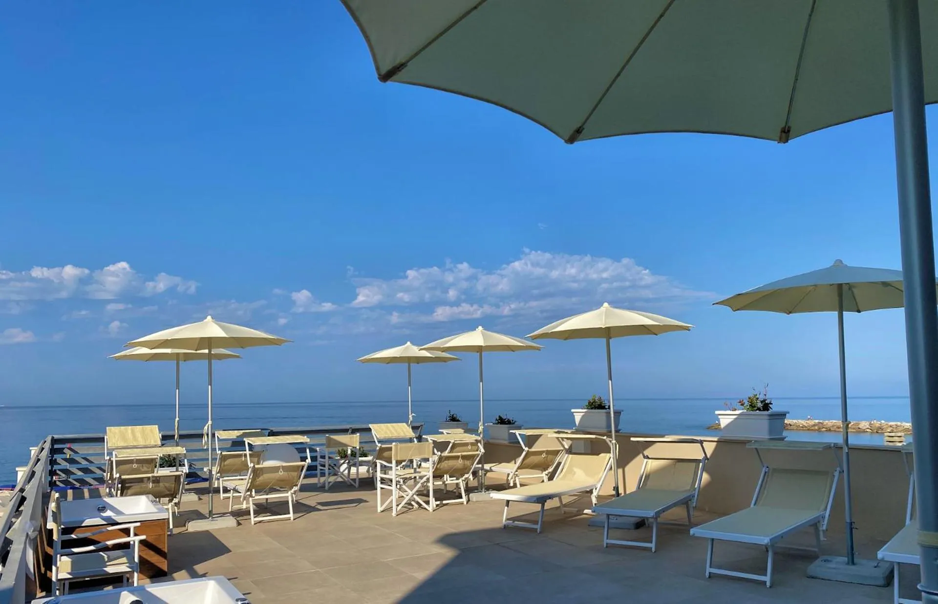 Balcony/Terrace in Hotel Cecina Beach
