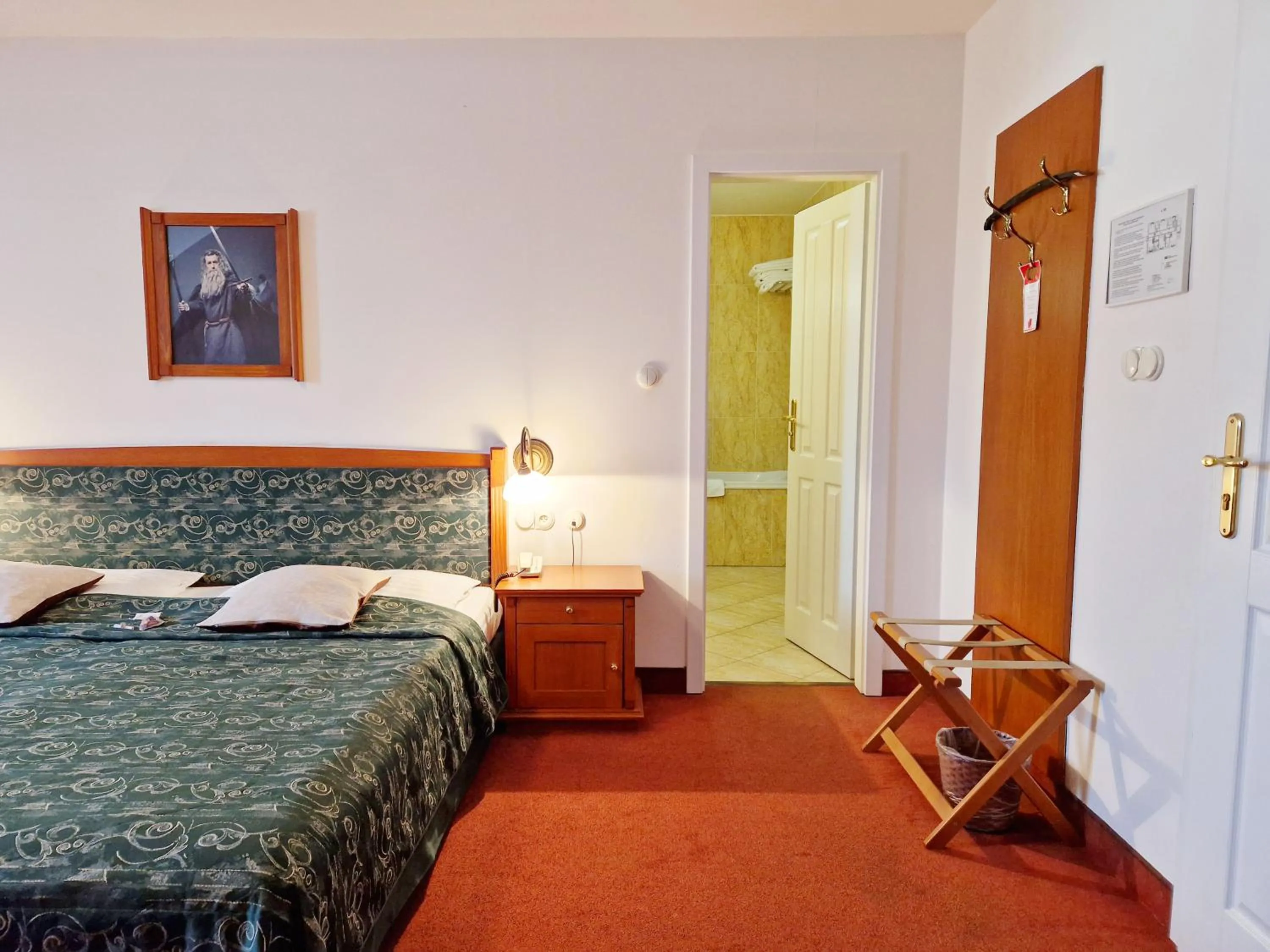 Bed in ROMANTIK HOTEL ELEONORA