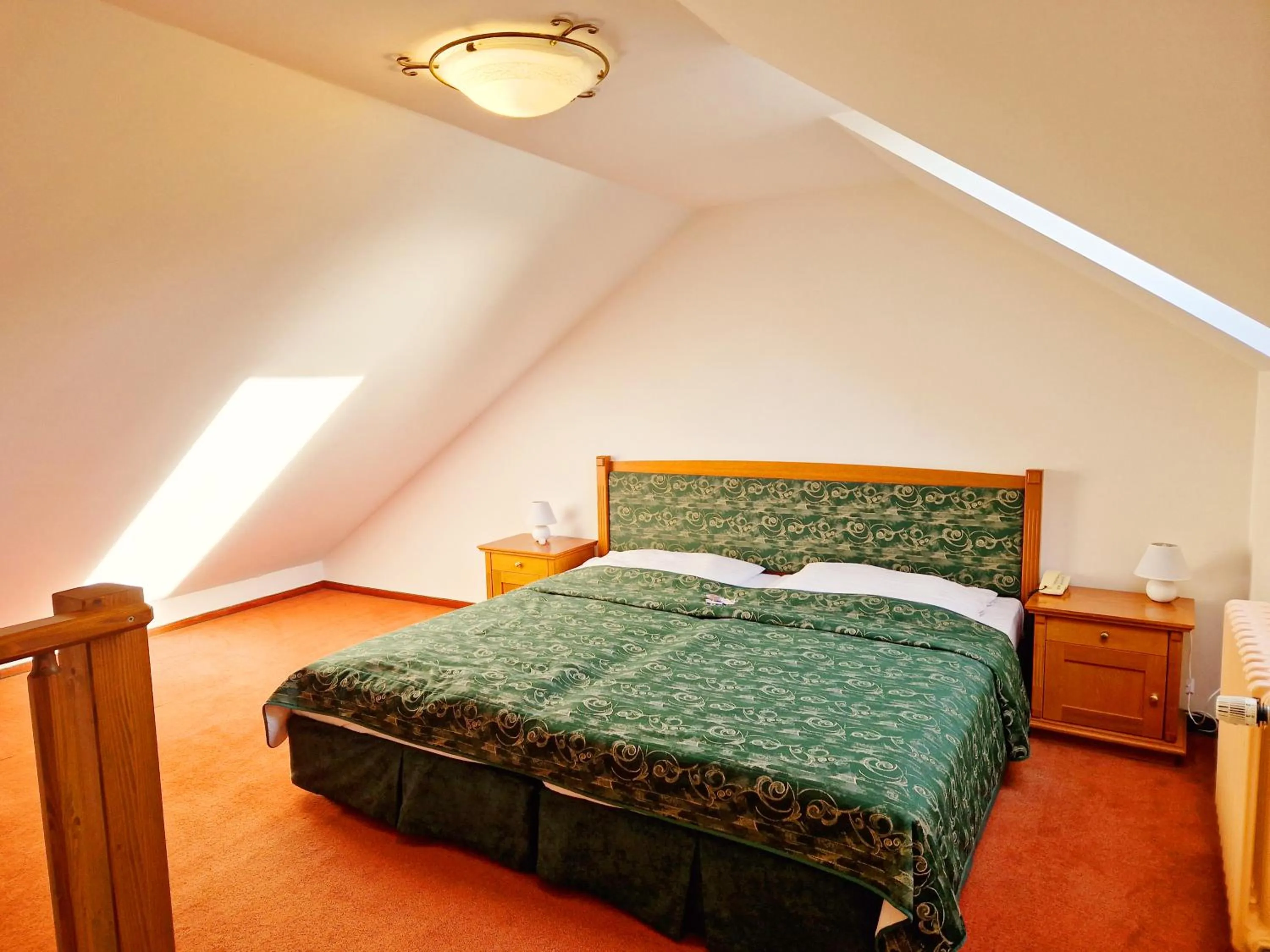 Bed in ROMANTIK HOTEL ELEONORA